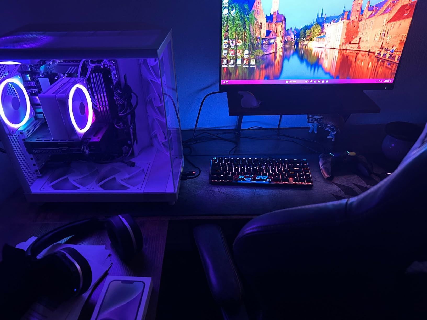 HyperX Alloy Origins 65 - Mechanical Gaming Keyboard - Compact 65% Form Factor - Tactile Aqua Switch - Double Shot PBT Keycaps - RGB LED Backlit - NGENUITY Software Compatible customer photo 1