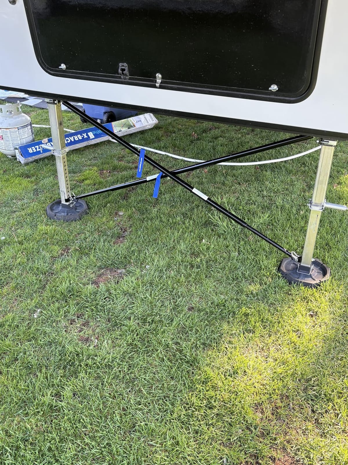 MORryde SP54-180 X-Brace 5th Wheel Stabilizer customer photo 1