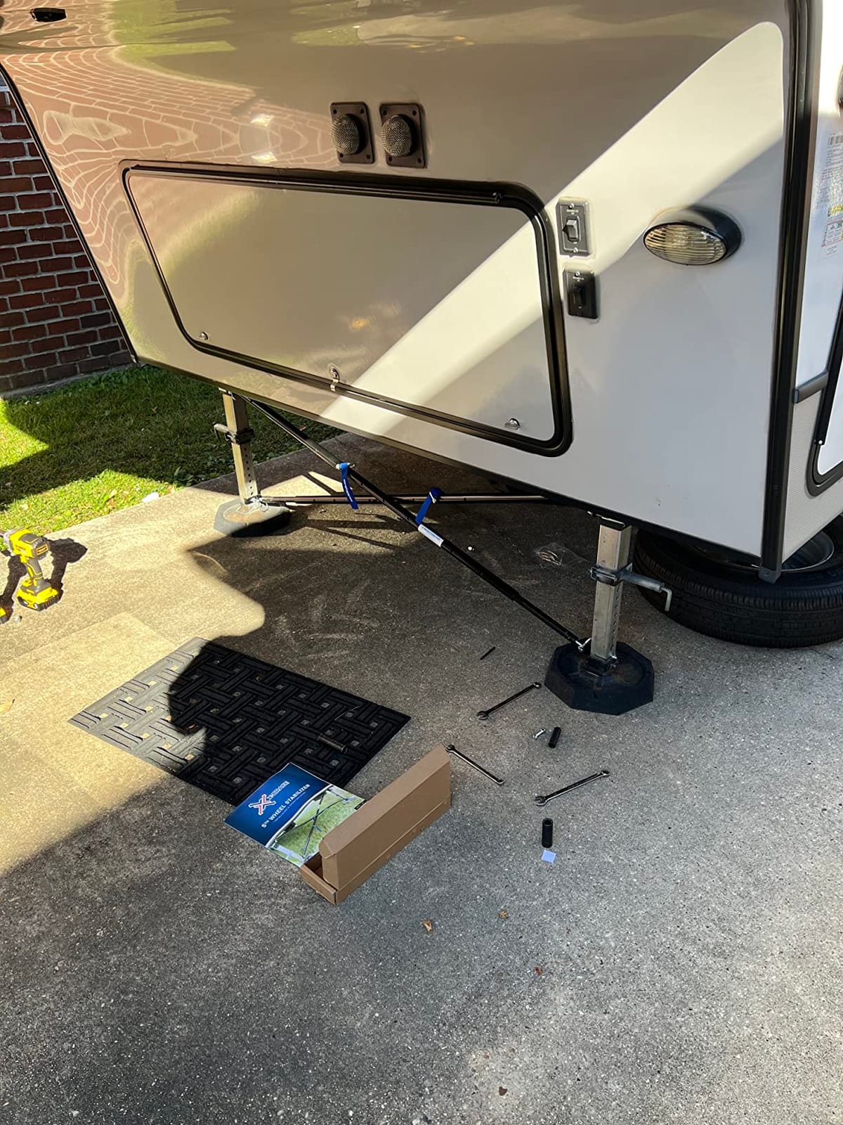 MORryde SP54-180 X-Brace 5th Wheel Stabilizer customer photo 2