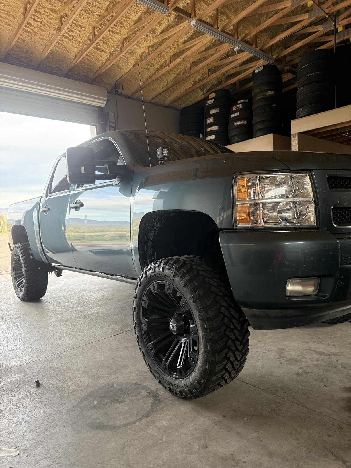 Venom Power Terra Hunter M/T LT33X12.50R17 Mud Terrain 120Q E (10 Ply) Tire customer photo 1
