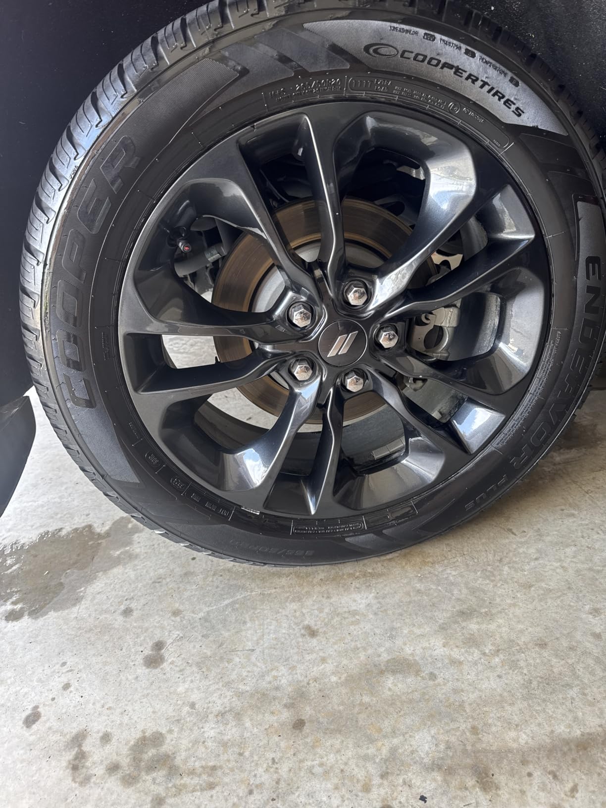 Cristal Products Untouchable Tire Shine Spray – Long-Lasting Wet Tire Finish for Deep Gloss & Protection – Waterproof Tire Shine, Easy Application, Premium Tire Cleaner Shine customer photo 2