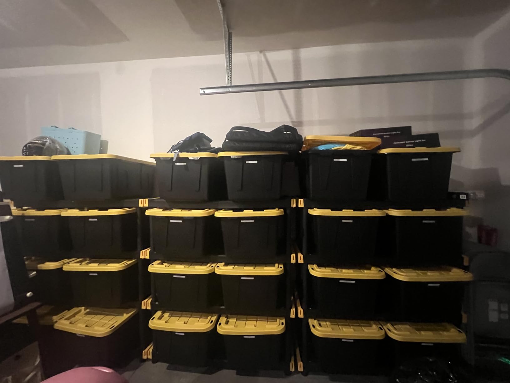CX Heavy Duty 4-Tier Garage Storage Shelves + 8-pack 27-Gallon Bins & Lids customer photo 2