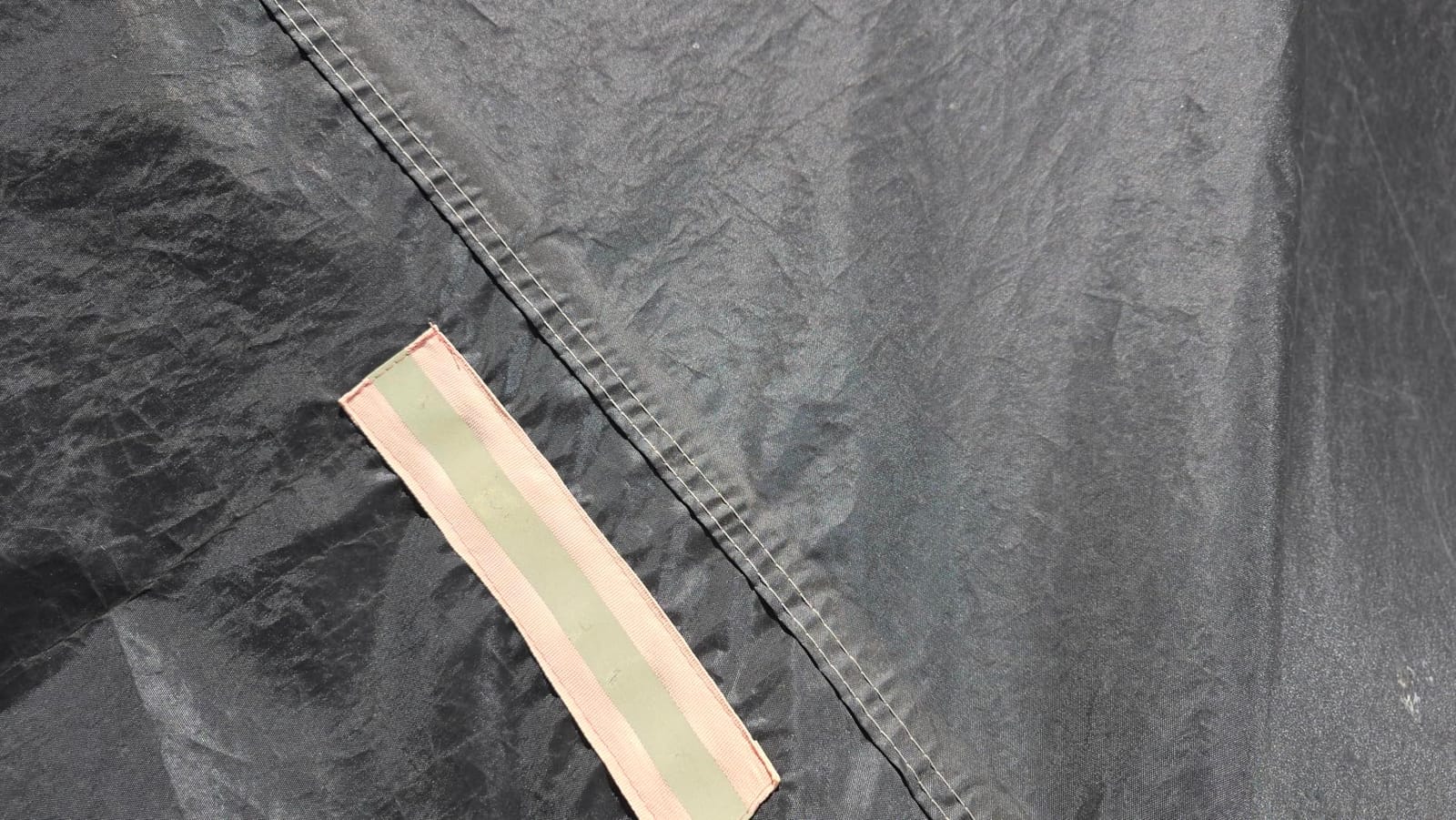 Favoto Motorcycle Cover Waterproof Outdoor Heavy Duty | Windproof Motorcycle Tarp All Weather Rain UV Protection with Lock-Holes Night Reflective Strips & Storage Bag Fits up to 86.6