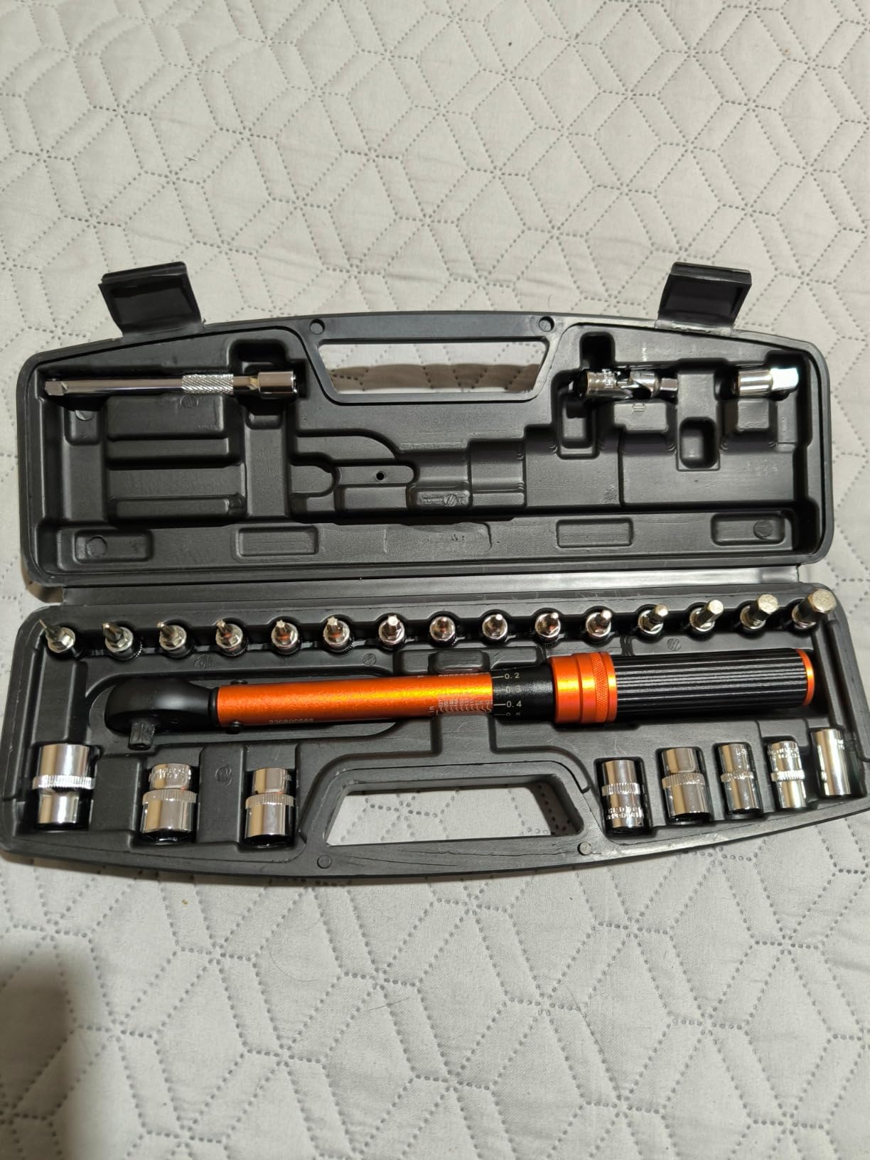 1/4 Inch Drive Click Torque Wrench, 27 PCS Bike Torque Wrench Set Double Scale (1-25Nm/8.9-221.3lb.in), 0.1Nm High Precision with Bit Sockets, 3/8 Adapter, Extension Bar, for Bicycle Maintenance customer photo 2