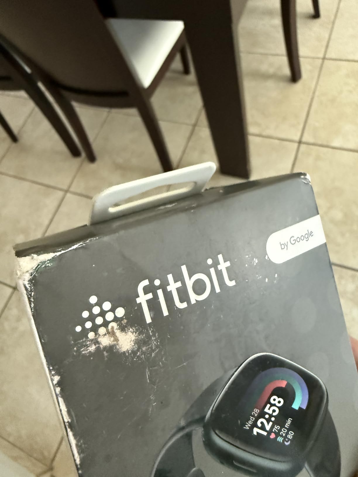 Fitbit Versa 4 Health & Fitness Smartwatch with GPS, 24/7 Heart Rate, Sleep Tracking, Workout Modes, Built-in Alexa, Water Resistant, 6+ Day Battery Life - Black customer photo 1