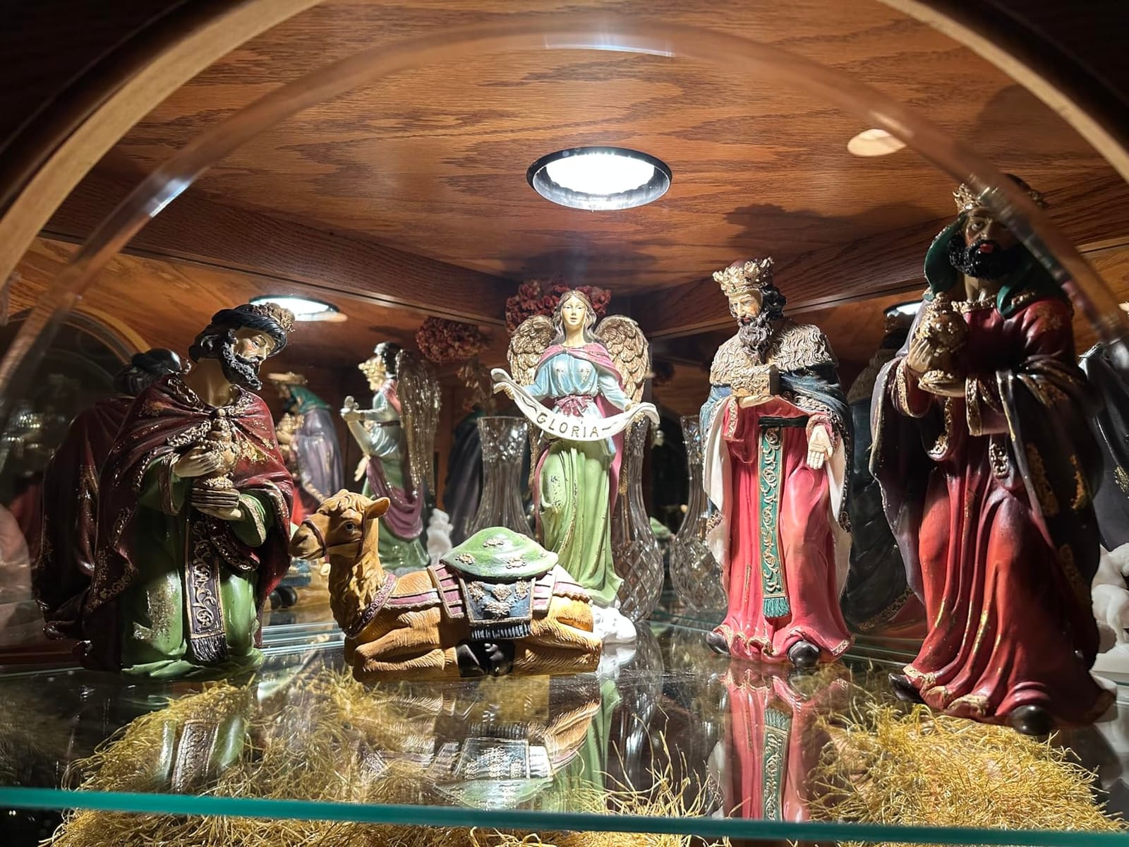 Glitzhome 12Pcs Ivory Resin Nativity Figurines Set Christmas Tabletop Scene customer photo 1