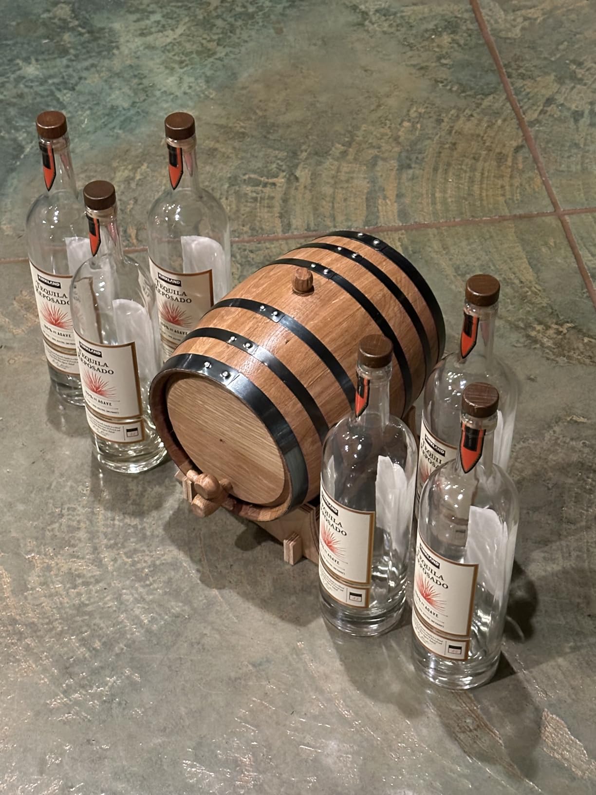 1 Gallon Oak Aging Barrel, 5 Liter Wooden Whiskey Barrel with Stand | Charred American Oak Home Liquor Aging Kit with Bung & Spigot, Whiskey Gift for Bourbon, Cocktails, Rum, Tequila & Wine customer photo 2