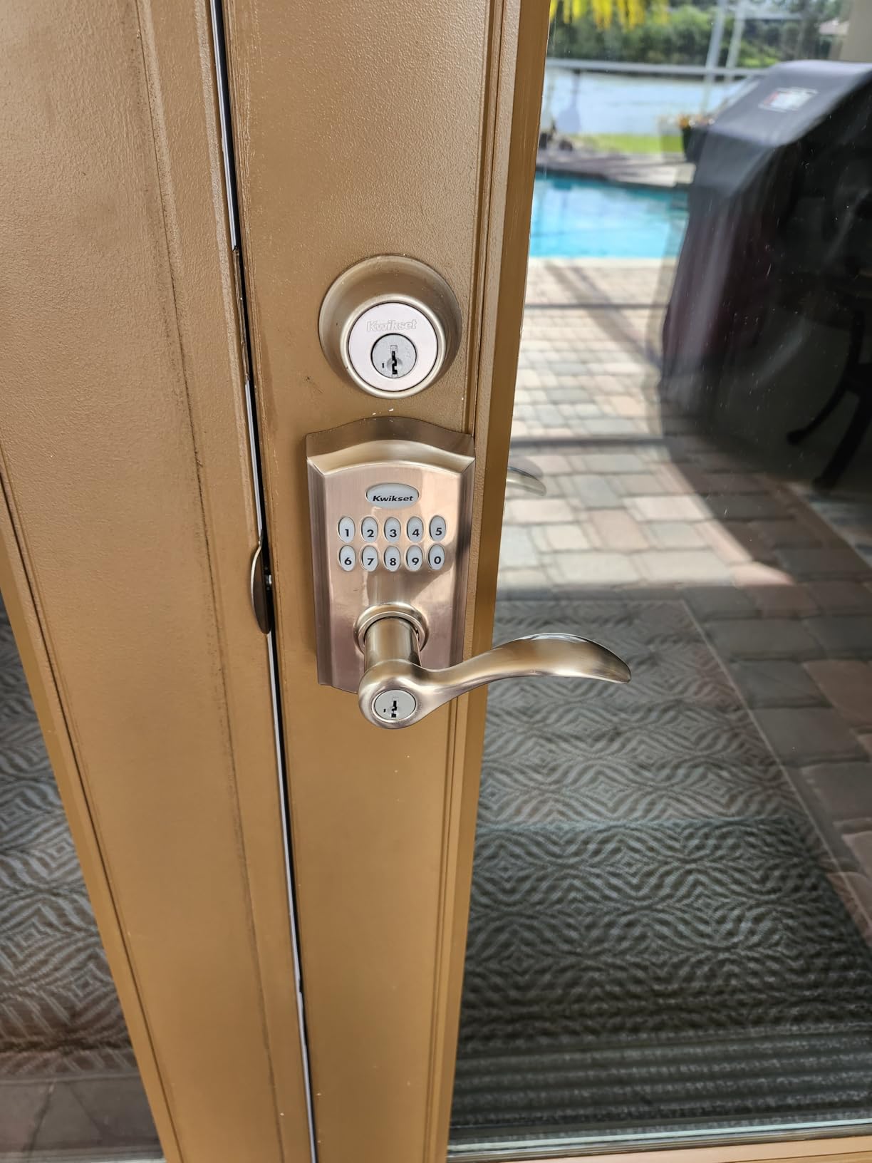 Kwikset SmartCode 260 Keyless Entry Electronic Keypad Deadbolt Door Lock customer photo 1