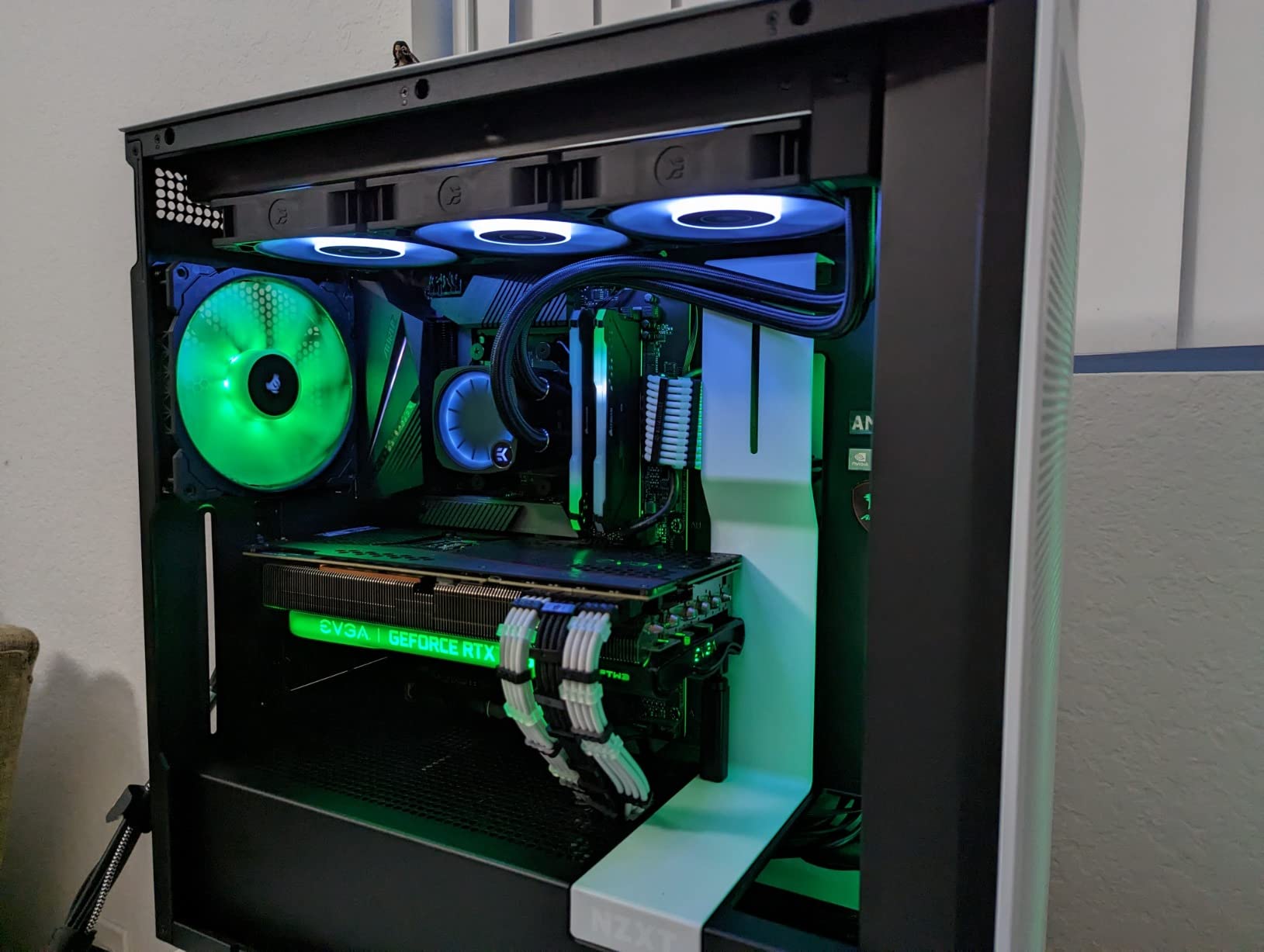 EKWB EK-Nucleus AIO CR360 Lux D-RGB All-in-One CPU Cooler, Black customer photo 2