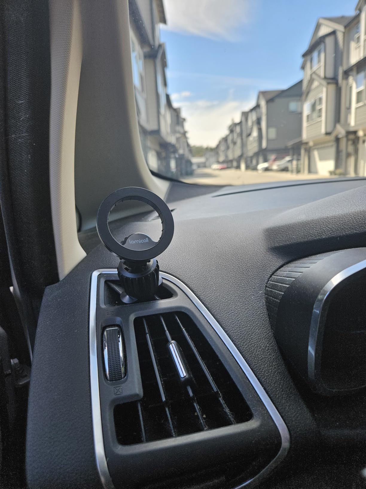 Lamicall for MagSafe Car Mount Vent 20 Super Magnets Accessories for iPhone | Magnetic Phone Holders for Your Car HandsFree Car Phone Holder Mount Air for Women Men Gift fit iPhone 17 16 15 Pro Max Black customer photo 2