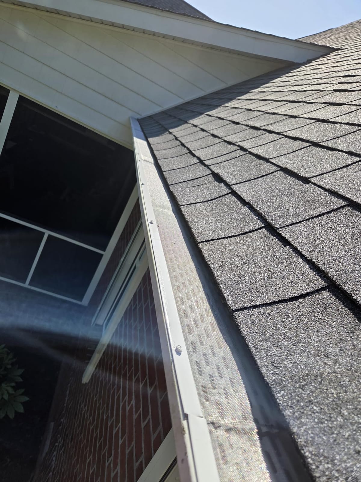 DIY Gutter Guards, 5 Inch, 100 FT, Stainless Mesh, White customer photo 1