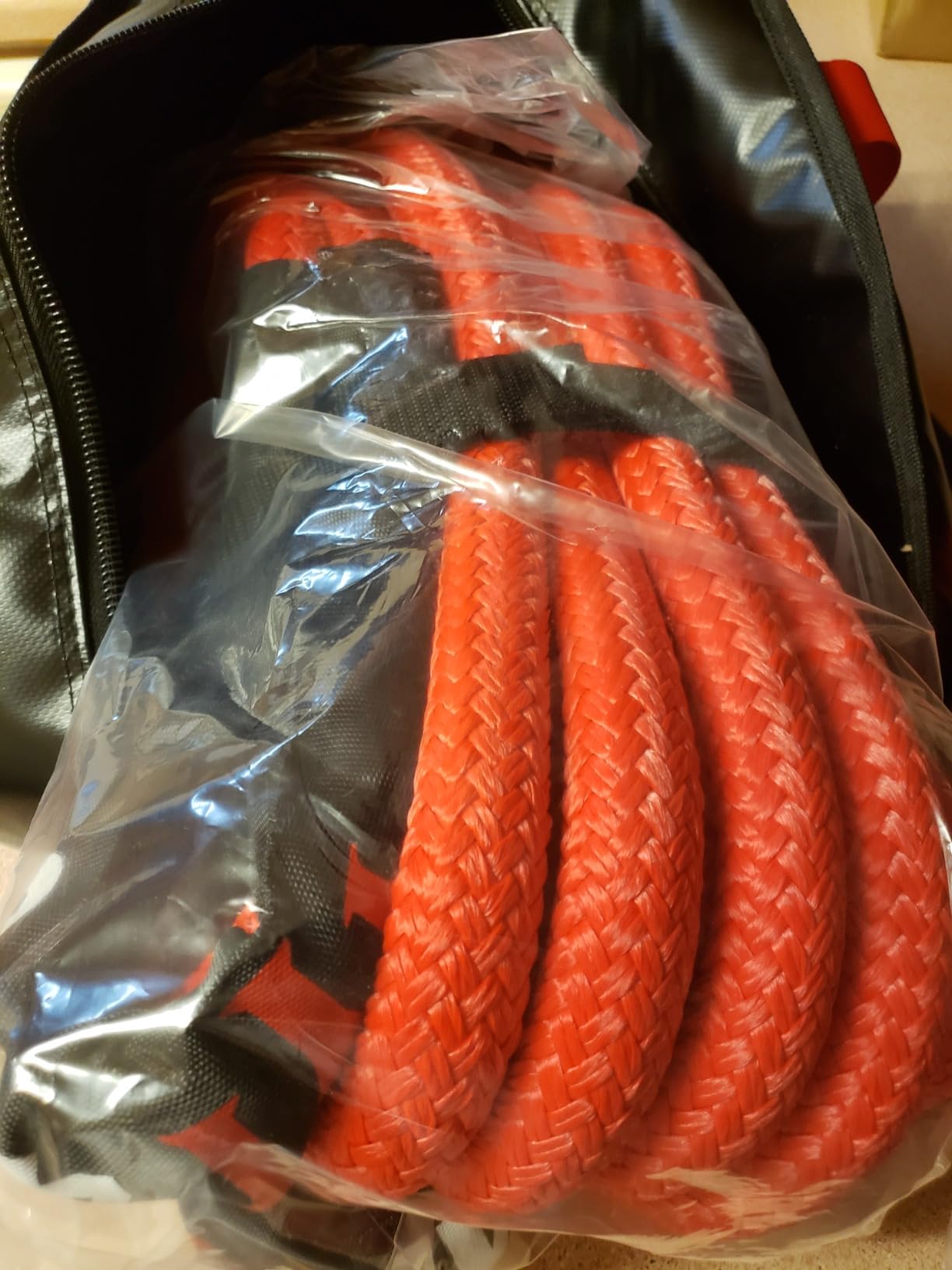 TYT Kinetic Recovery Rope,(1in x 30ft Black) 48,500lbs Snatch Strap, Heavy Duty Stretch Nylon Towing Ropes with 2pcs Soft Shackles for Offroad Vehicle,Jeep,SUV,ATV,UTV,Tractor Elastic Ropes Kit customer photo 1