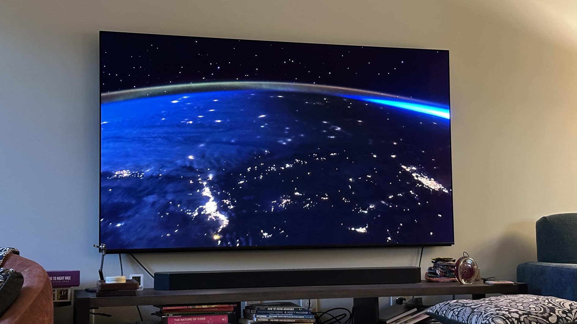 Sony QD-OLED 77 inch BRAVIA XR A95L Series 4K Ultra HD TV: Smart Google TV with Dolby Vision HDR and Exclusive Gaming Features for The PlayStation® 5 XR77A95L- Latest Model,Black customer photo 2