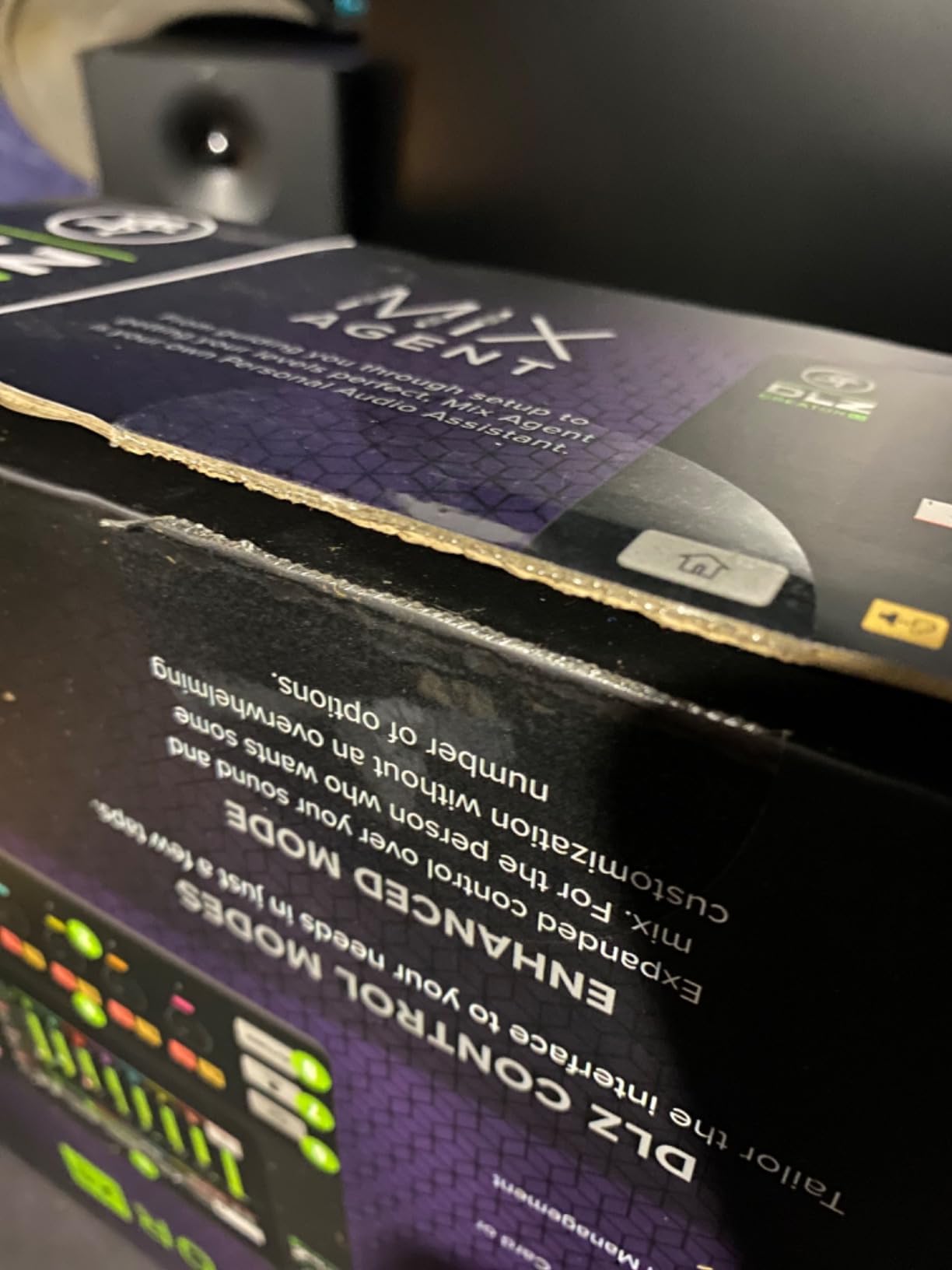 Mackie DLZ Creator Adaptive Digital Mixer for Podcasting, Streaming and YouTube with User Modes, Mix Agent Technology, Auto Mix, Onyx80 Mic Preamps customer photo 1