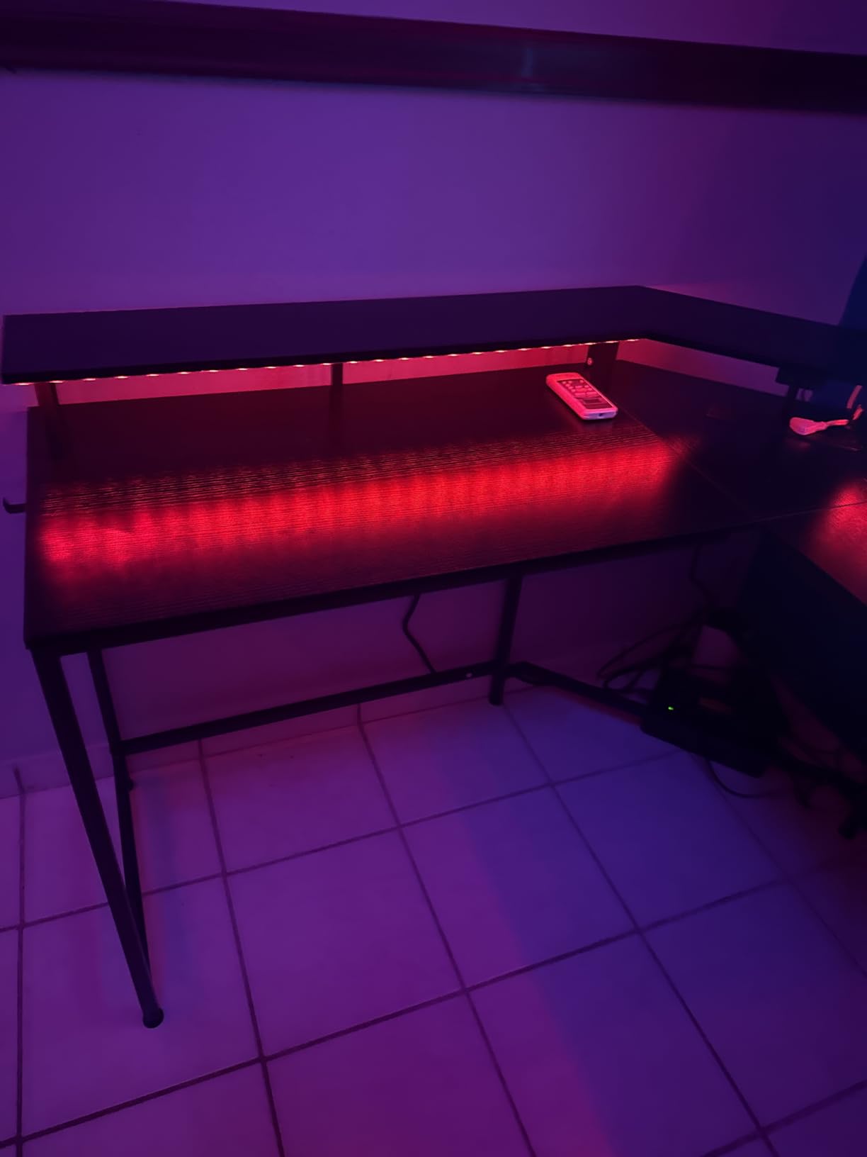 Huuger L Shaped Gaming Desk with Power Outlets & LED Lights, Computer Desk with Monitor Shelves, Carbon Fiber Surface, Home Office Desk, Corner Gaming Desk with Hooks, Carbon Fiber Black customer photo 1