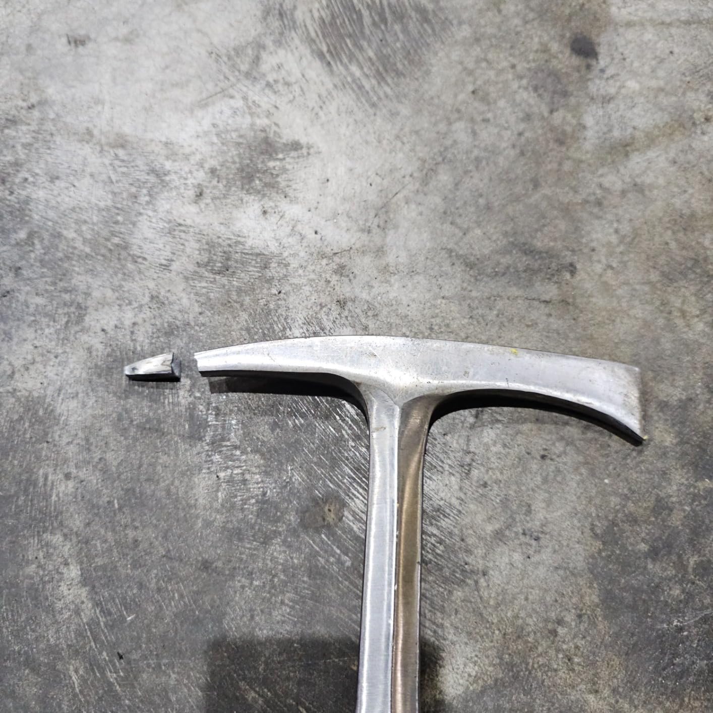 Mutt Tools Welding Chipping Hammer 14oz Slag Removal Ergonomic Grip customer photo 2
