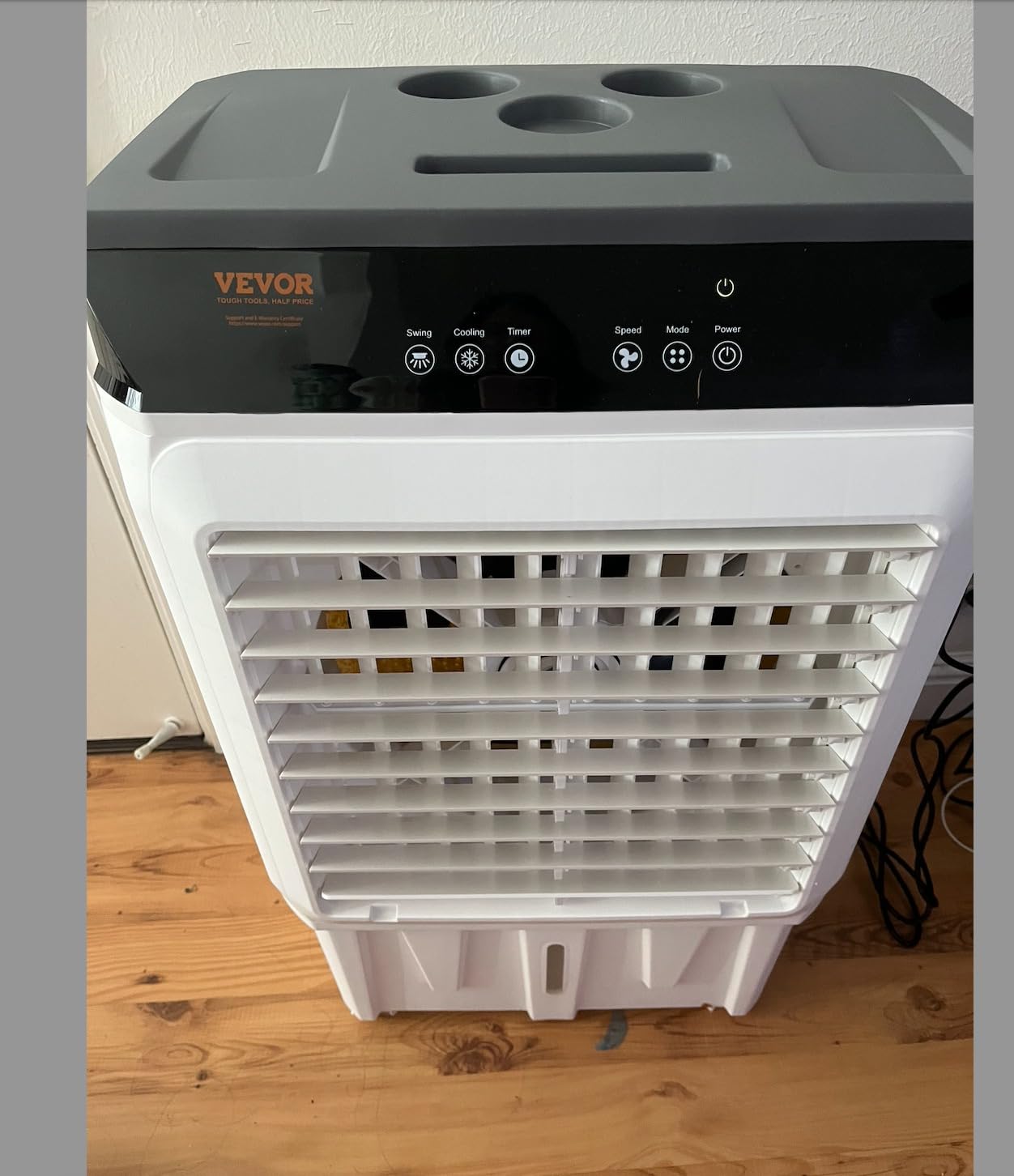VEVOR Evaporative Air Cooler,1400 CFM 11X31 inch Air Cooler,3 Speeds Cooler Portable Air Conditioner,Energy-Saved Swamp Cooler for party,pool and patio,5 Gal Water Tank & 550 Sq.Ft… customer photo 1