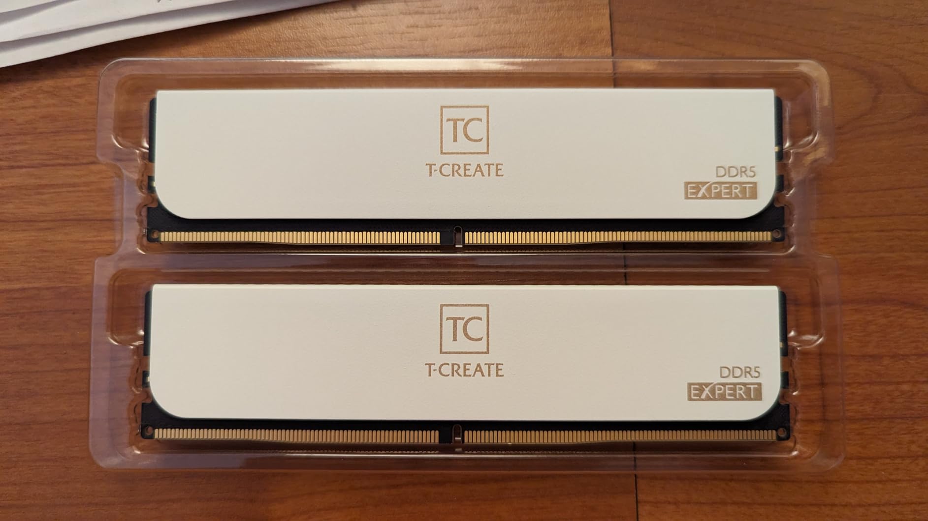 TEAMGROUP T-Create Expert CL30 Overclocking 10L DDR5 32GB Kit (2 x 16GB) 6000MHz (PC5-48000) Intel XMP 3.0 & AMD EXPO Compatible Desktop Memory Module Ram White - CTCWD532G6000HC30DC01 customer photo 2