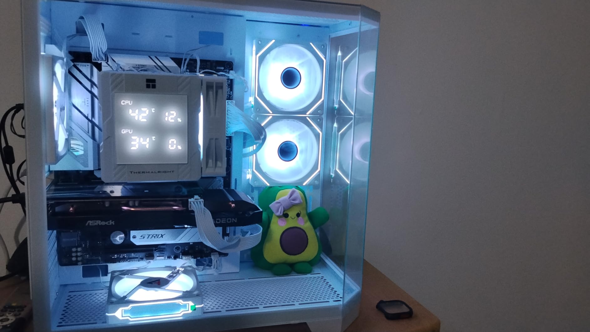 ASRock Radeon RX 7600 Challenger 8GB OC, RDNA 3, 2695MHz Boost, 8GB GDDR6 128-bit, PCIe 4.0, Dual Fans, 0dB Silent, HDMI 2.1, DisplayPort 1.4 customer photo 2