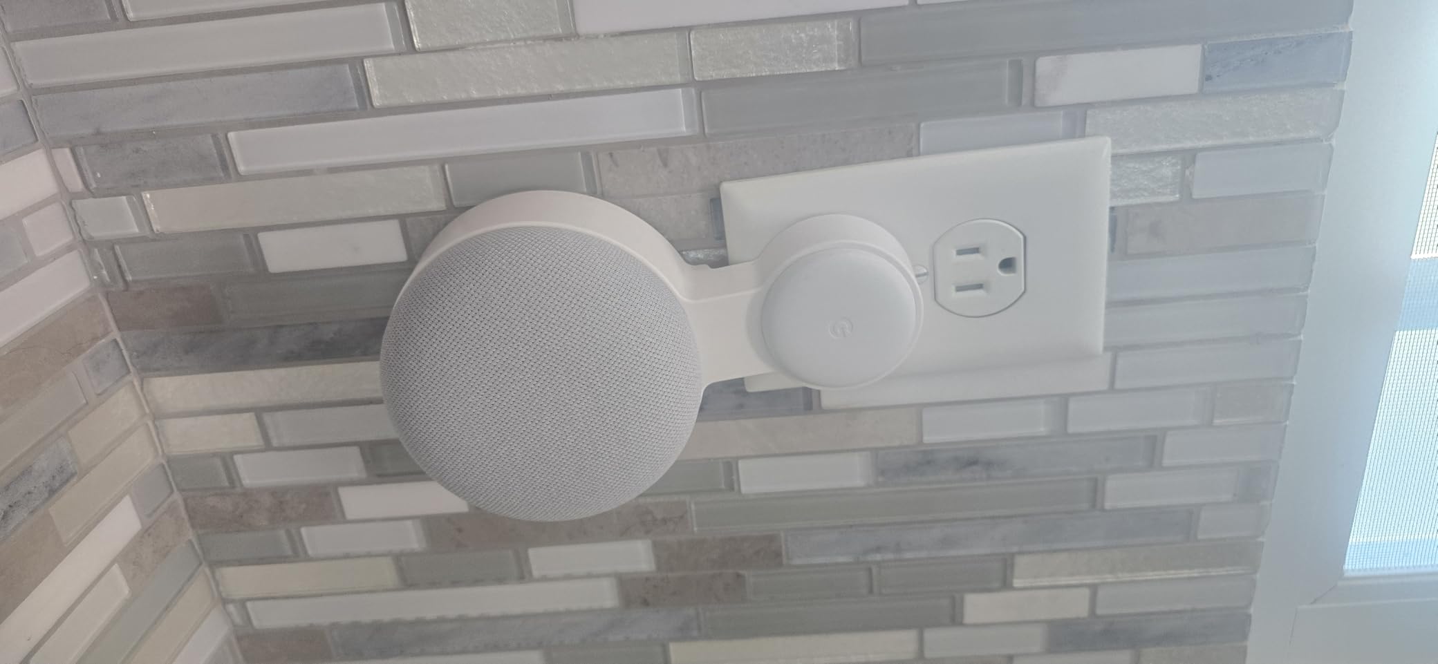 Google Nest Mini 2nd Gen - Wireless Bluetooth Speaker (Coral) customer photo 2