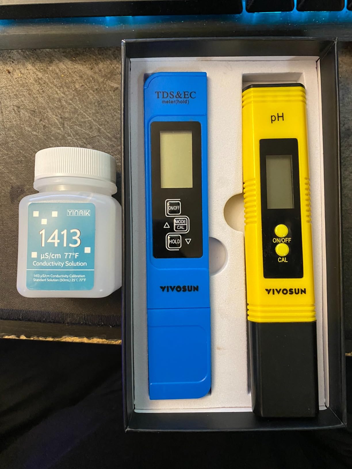 VIVOSUN Digital pH Meter TDS EC Meter for Water 0.01 Accuracy Hydroponics - 0-14 Range, ATC, Auto Calibration, LCD Display, for Hydroponics Aquarium Pool Drinking, UL Certified customer photo 2