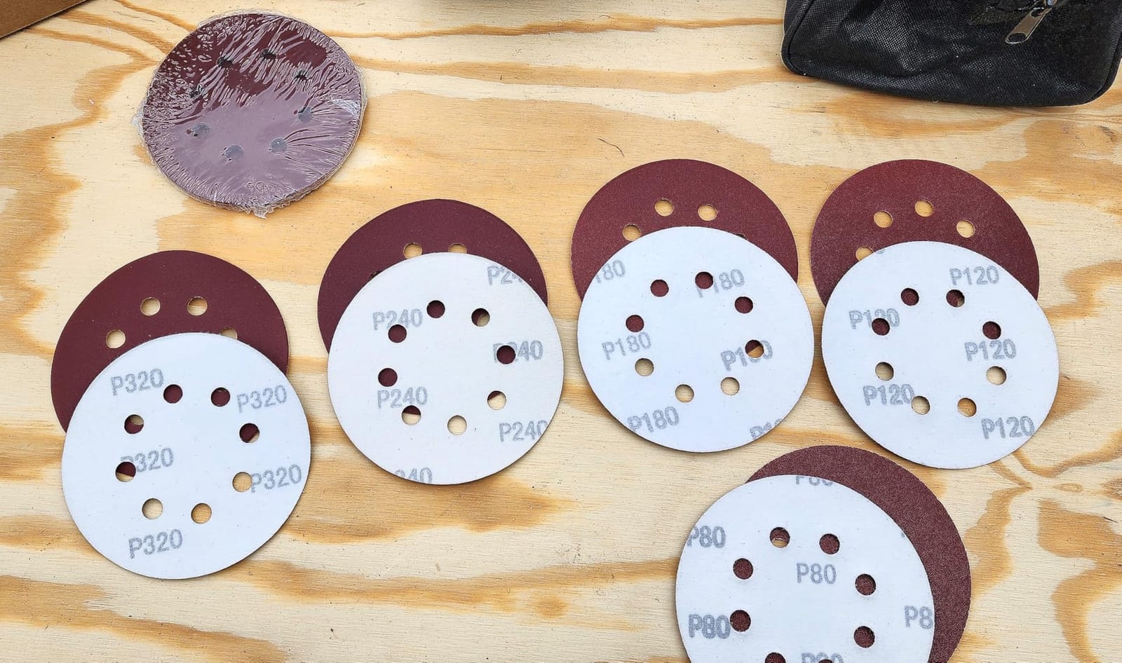 Dong Cheng 5-Inch Random Orbital Sander 3.2A 12800OPM Electric Palm Sander, 6 Variable Speeds, with 20pcs Sandpaper & Detachable Dust Bag, Power Sander for Woodworking, Sanding & Polishing customer photo 1