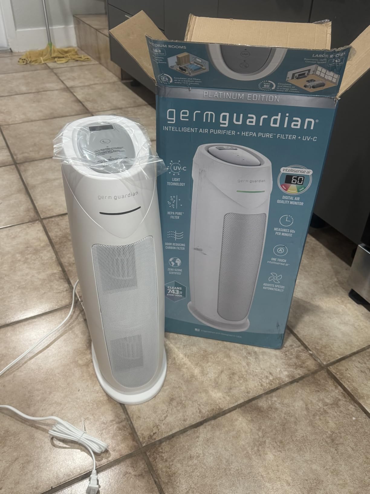 GermGuardian HEPA Indoor Large Room Air Purifier for Home - Pet Dander, Dust, Pollen, Smoke, and Odors in Bedroom, Office, and Kitchen - Air Quality Monitor and UV-C Light Combo - White customer photo 1