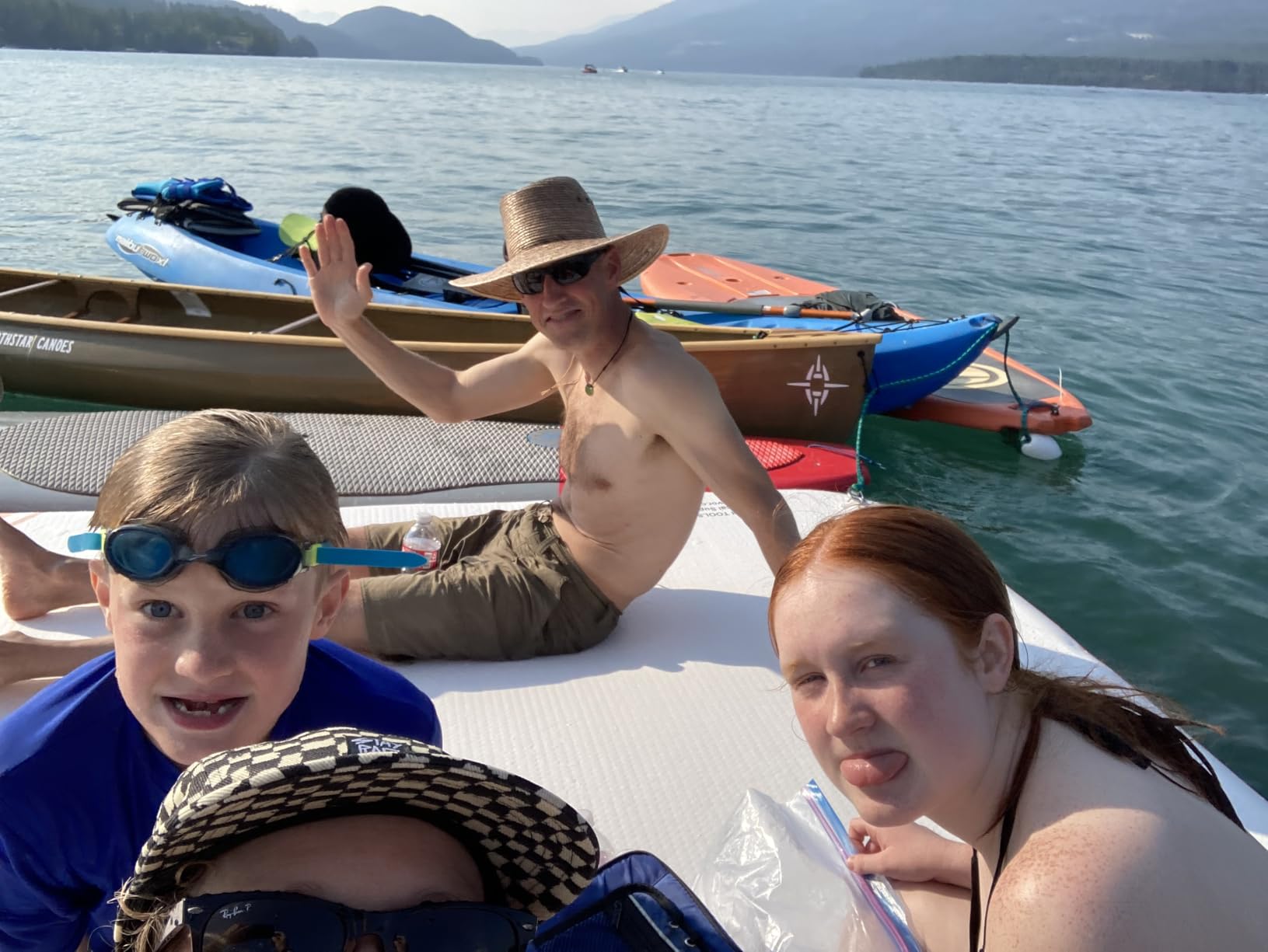 VEVOR Inflatable Floating Dock, Inflatable Dock Platform, Non-Slip Air Dock Platform with Portable Carrying Bag & Detachable Ladder, Floating Platform Island Raft for Pool Beach Ocean customer photo 1