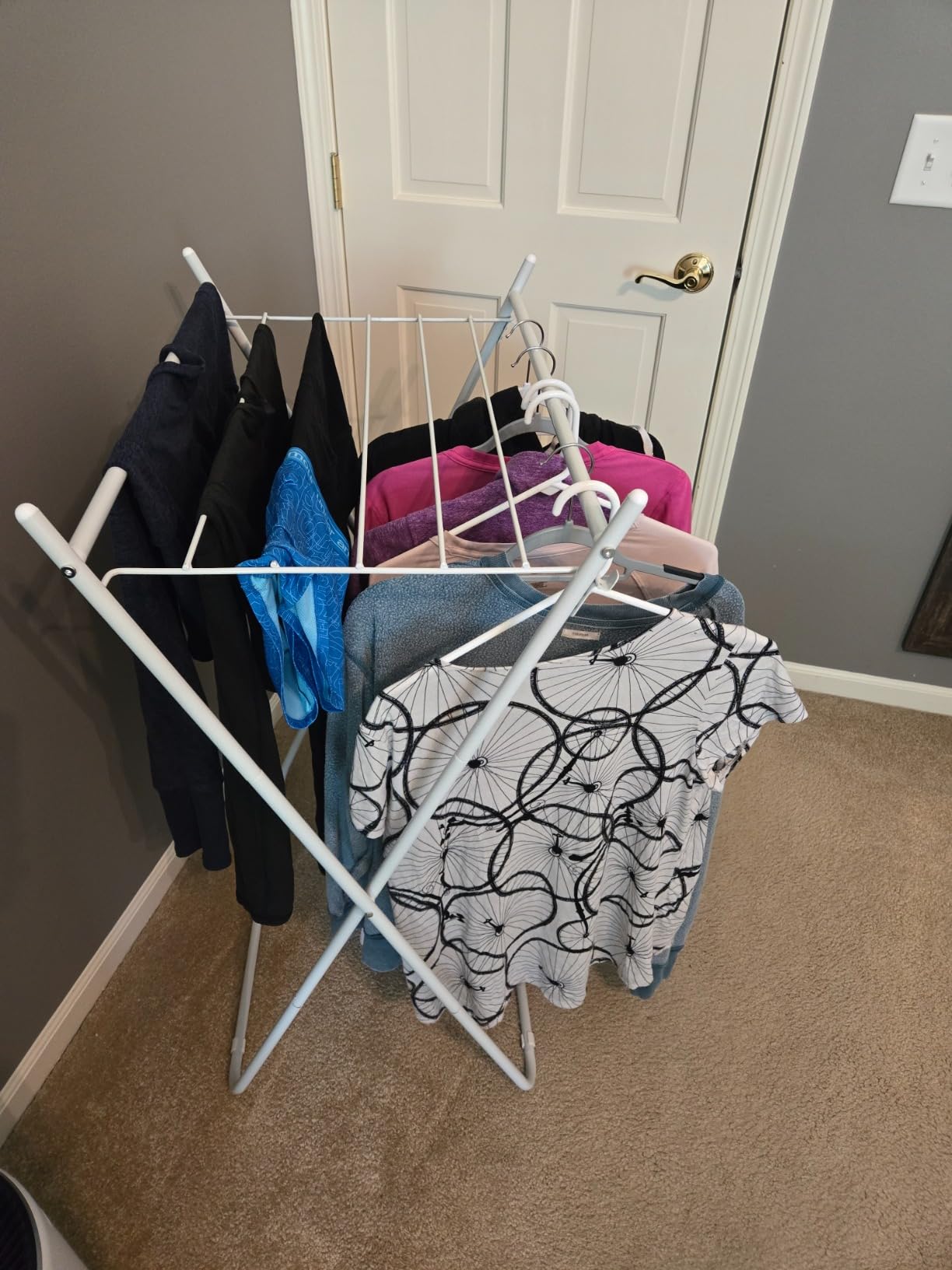 Honey-Can-Do Easy-Fold Collapsible Clothes Drying Rack, Sturdy Metal Laundry Rack Holds 40 lbs, Space-Saving Foldable Towel Rack for Indoor Outdoor Use, Non-Skid Feet, White customer photo 1