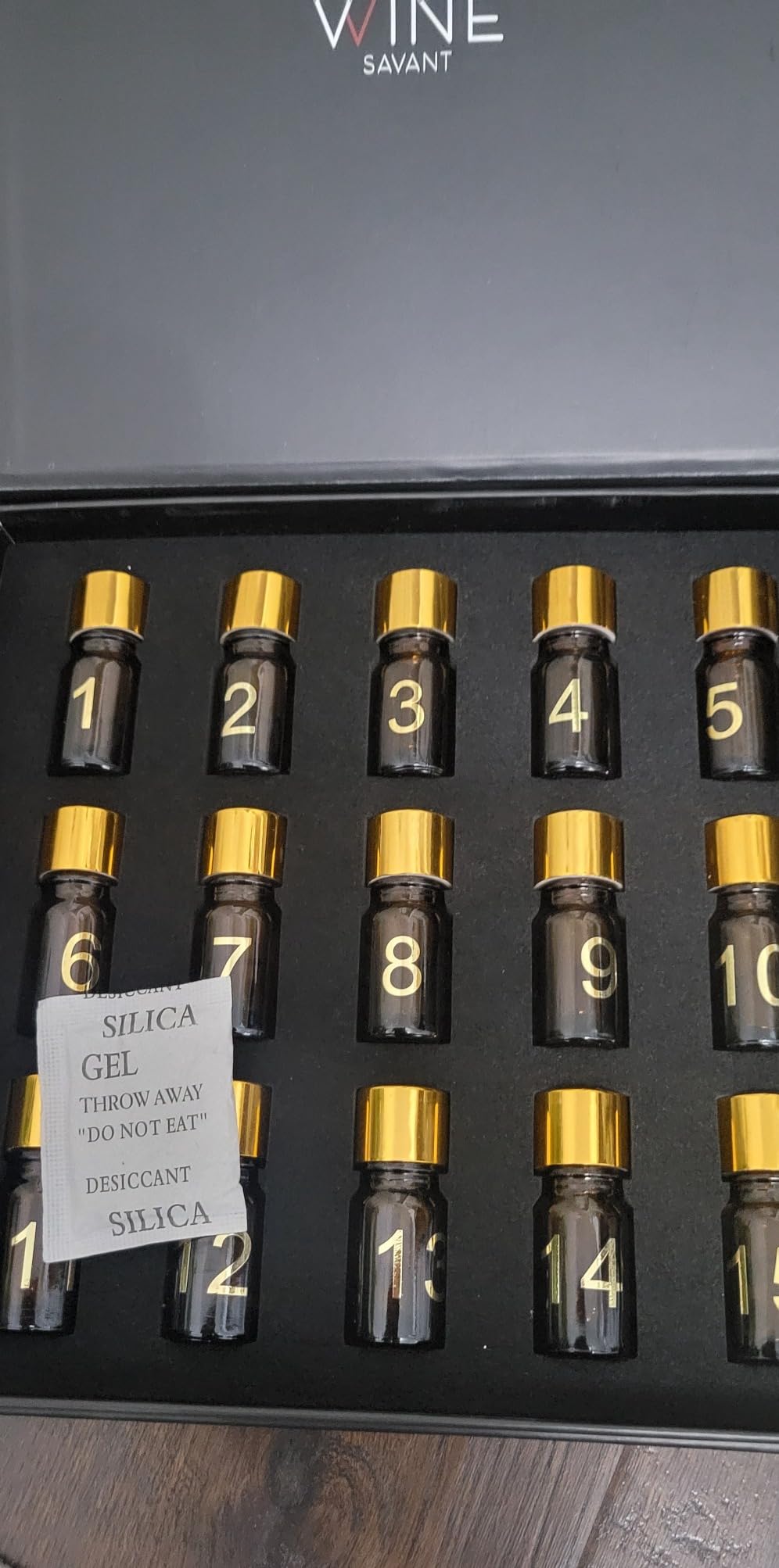 White Wine Aroma Kit - 15 Aromas, Tasting & Smelling Set for White Wines, Training & Educational Gift - Beginners & Sommelier Master, Book & Accessories Guide Included, Wine Game Gifts for Holidays customer photo 2