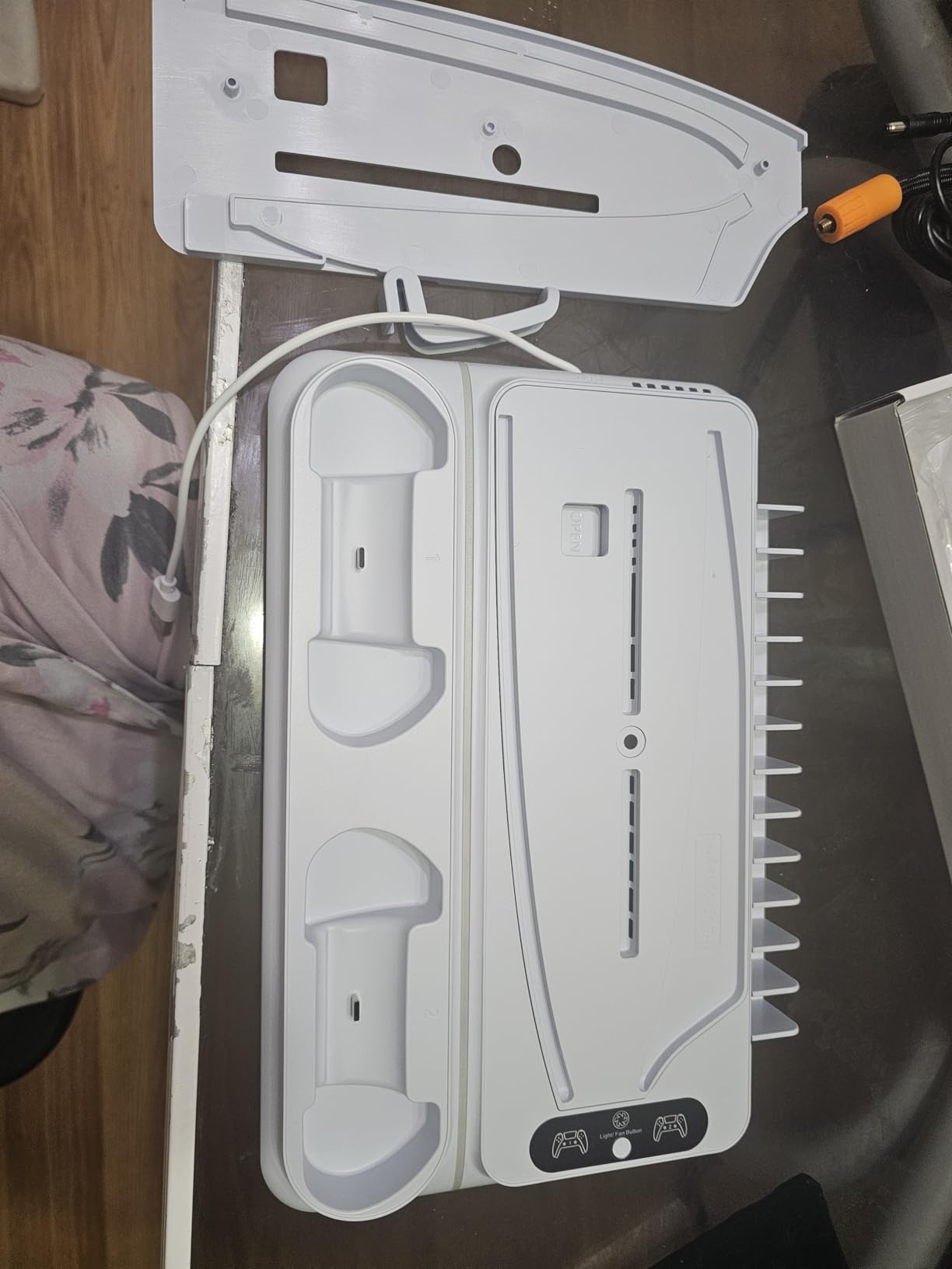 heclynis PS5 Cooling Stand for PS5/Slim/Pro, Dual Charger, RGB customer photo 1