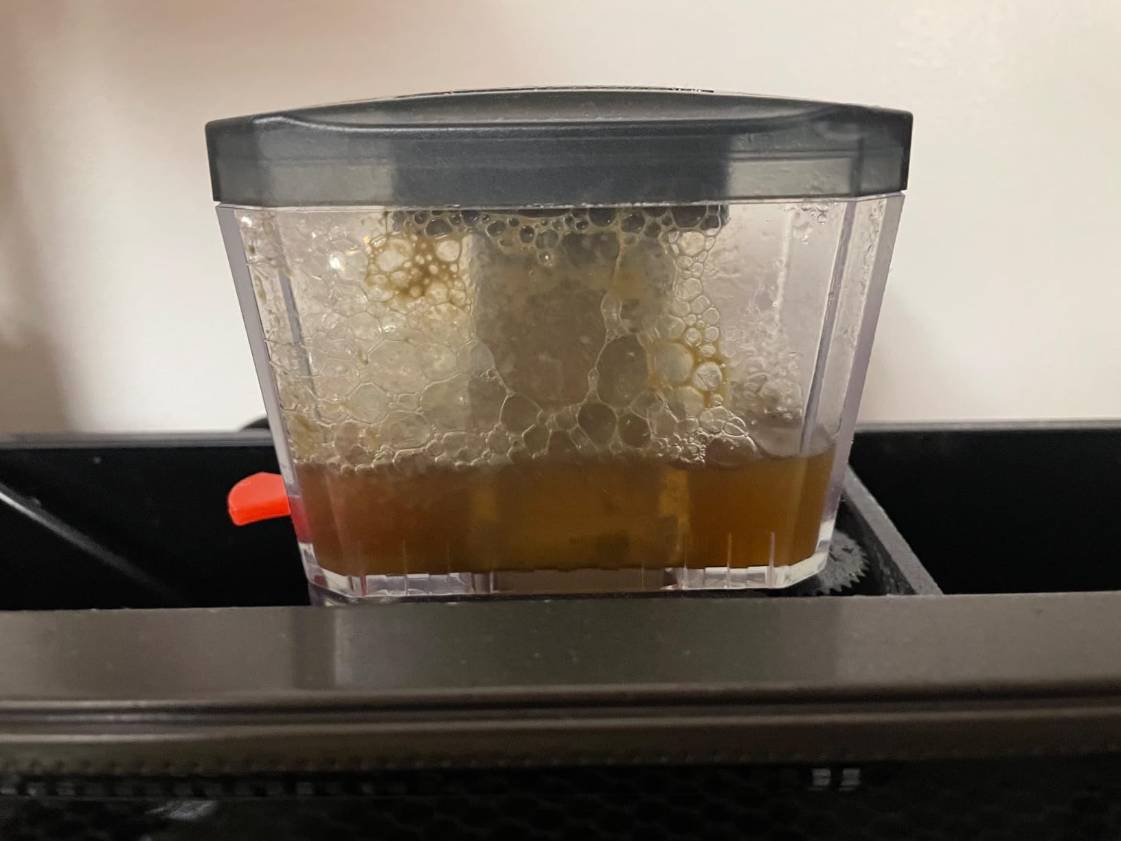 Bubble Magus MiniQ Hang on Back Aquarium Filter Internal Hang on Back Canister Filter Nano Protein Skimmer Surface Skimmer Aquarium/Betta Pool Skimmer for coralife Fish Tank Saltwater Aquariums customer photo 1