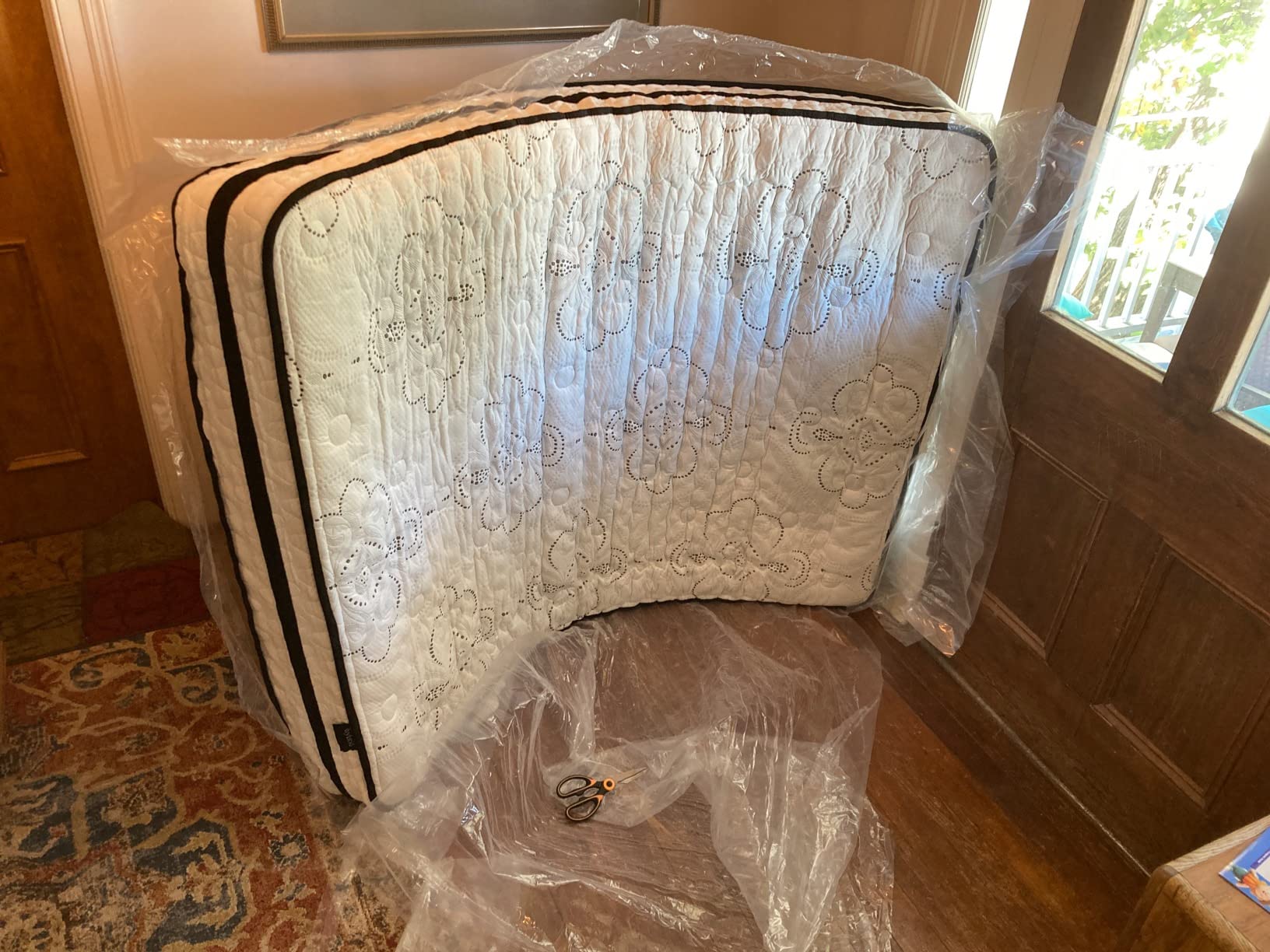 Signature Design by Ashley 12 Inch Hybrid Mattress Queen customer photo 1
