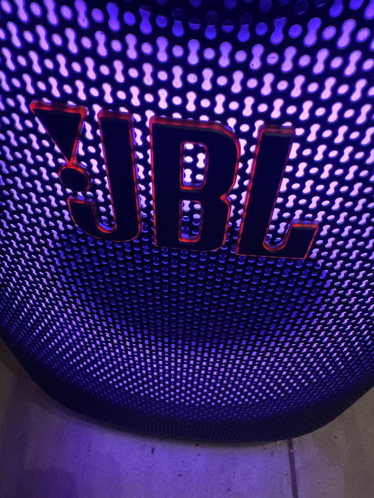 JBL PartyBox Club 120 Portable Party Speaker, Bluetooth, Lights - White | Music Synced Party Lights, Mic And Guitar Input, Fast Charging, Up To 12 Hour Playtime, Splash Proof For Karaoke Events customer photo 2