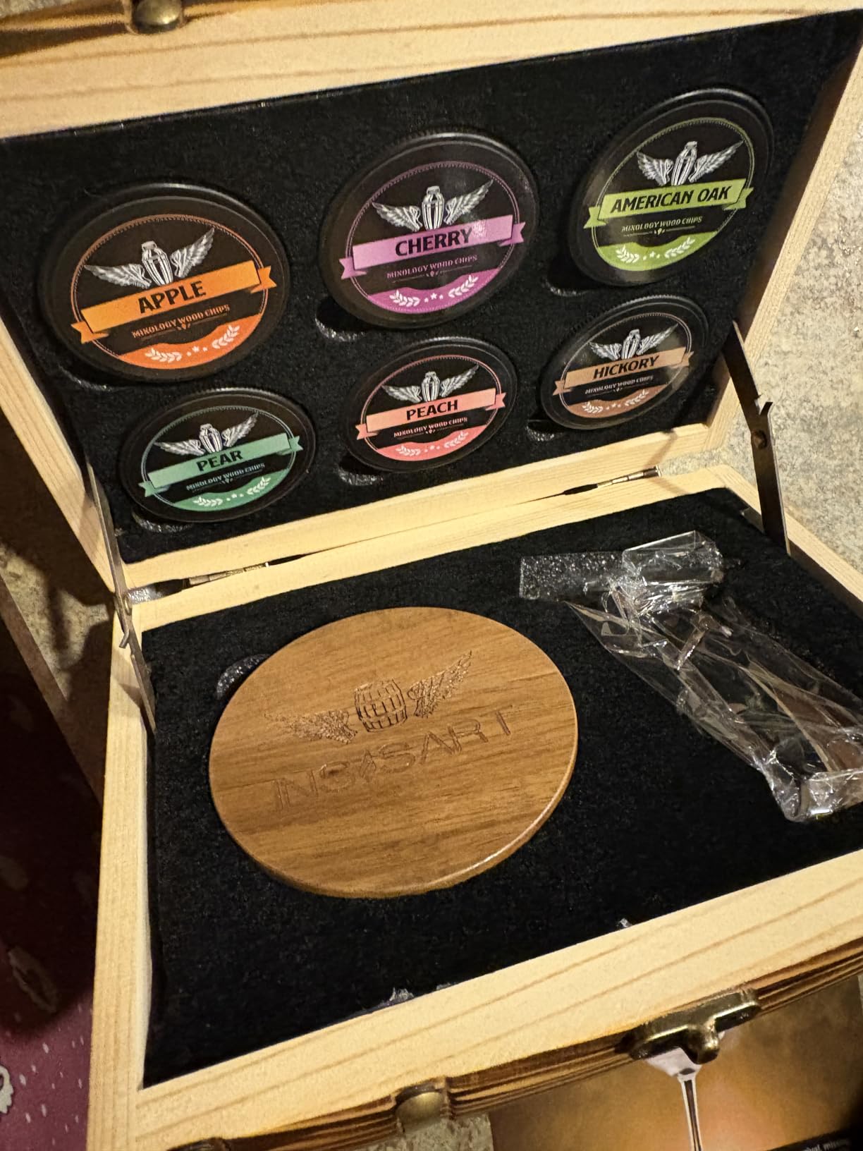 INSISART Whiskey Smoker Kit, Old fashioned Smoker Kit with Barrel,Charred | Patent Pending, with torch and 6 wood chips, Smoke infuser for cocktails and bourbon, Whiskey Gifts for Men,Dad(NO Butane) customer photo 2