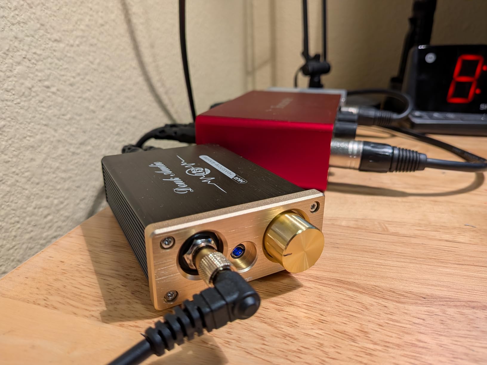 Douk Audio U3 PRO HiFi Mini Class A Headphone Amplifier - High-Power Desktop Amp for 18-600 ohm Headphones, 1500mW Output, 3.5mm & 6.35mm Jacks, DC 5V customer photo 2