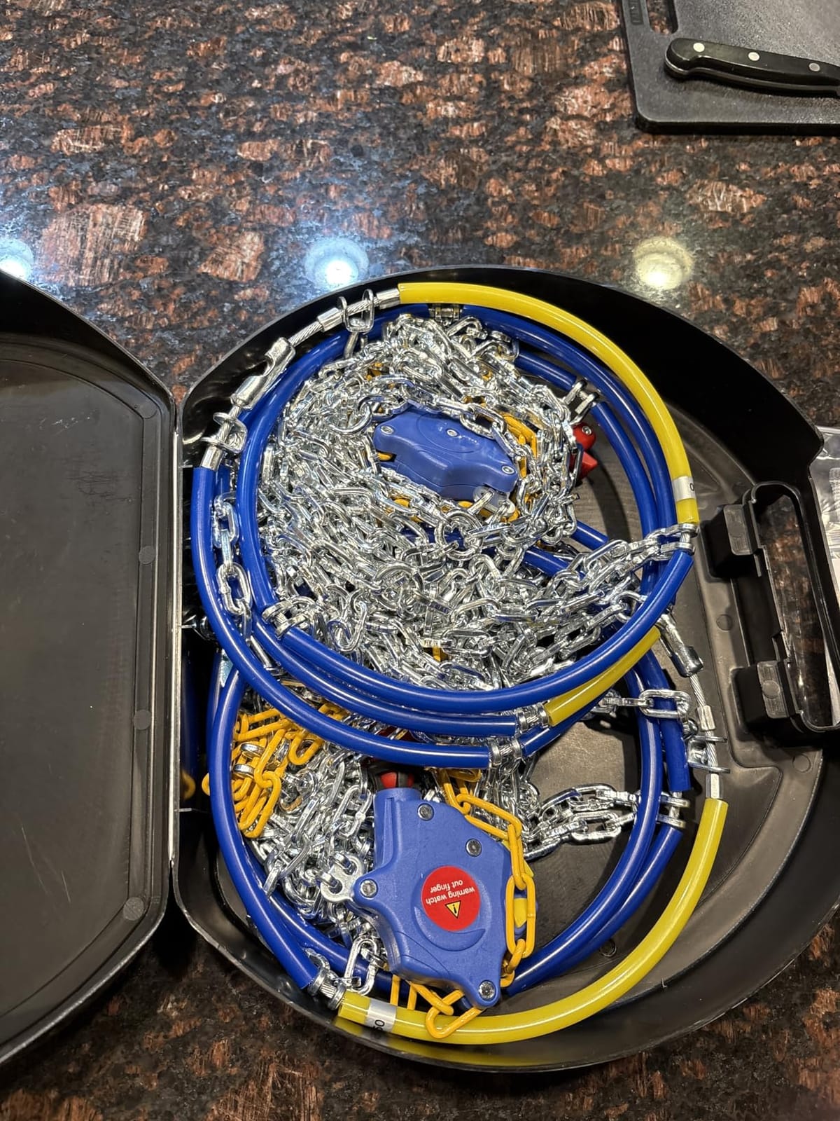 Auto Tightening Snow Chains Tire Chains For Cars Suv Pickup Trucks - Auto Tightening 1 Min Quick Fit AND Easy Installation, Reusable Universal Emergency Traction Snow Chains - Set of 2(HKN160) customer photo 1