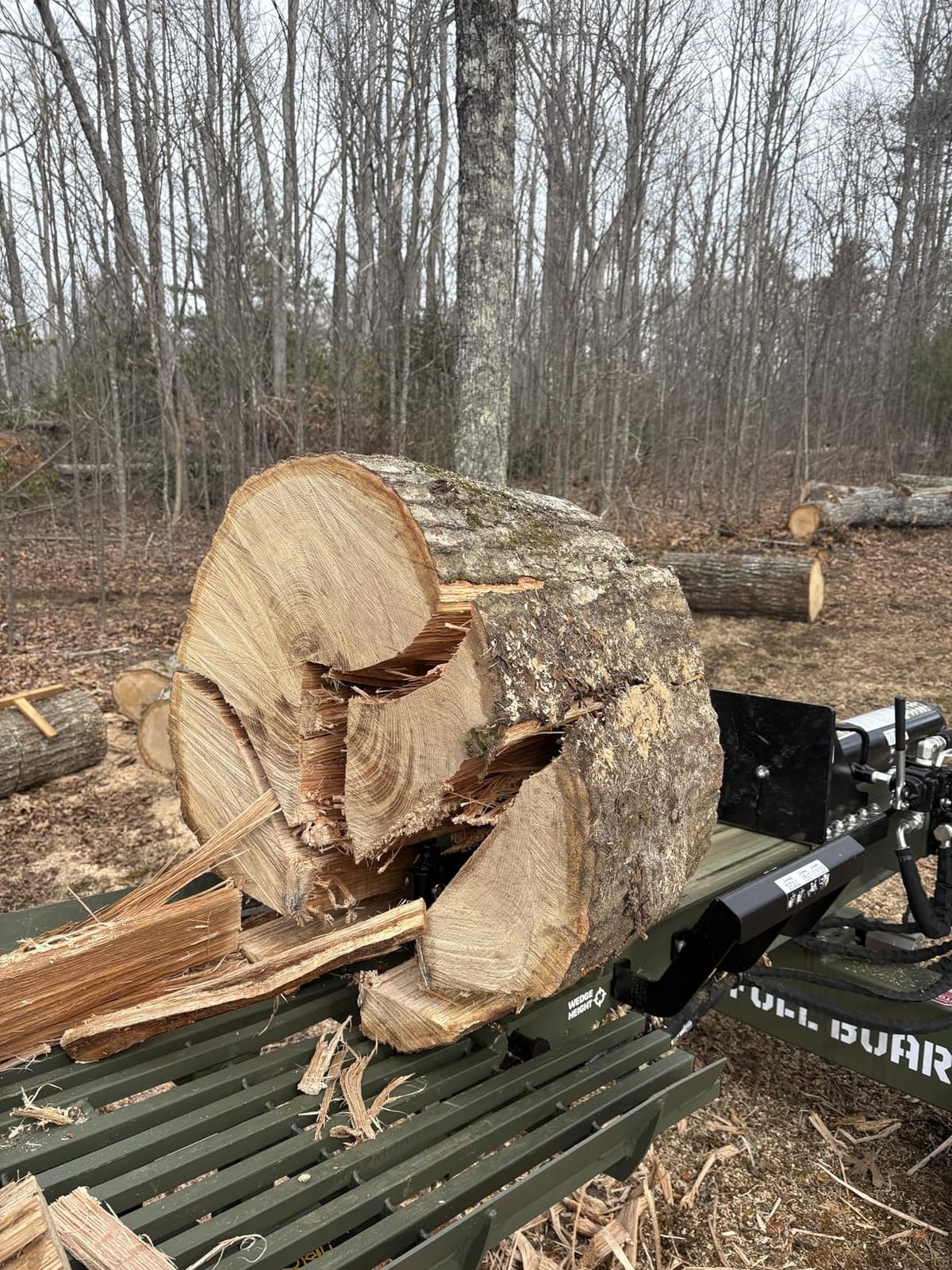 35 Ton 306cc Gas Log Splitter with 4-Way & 6-Way Wedges, Hydraulic Log Lift customer photo 2