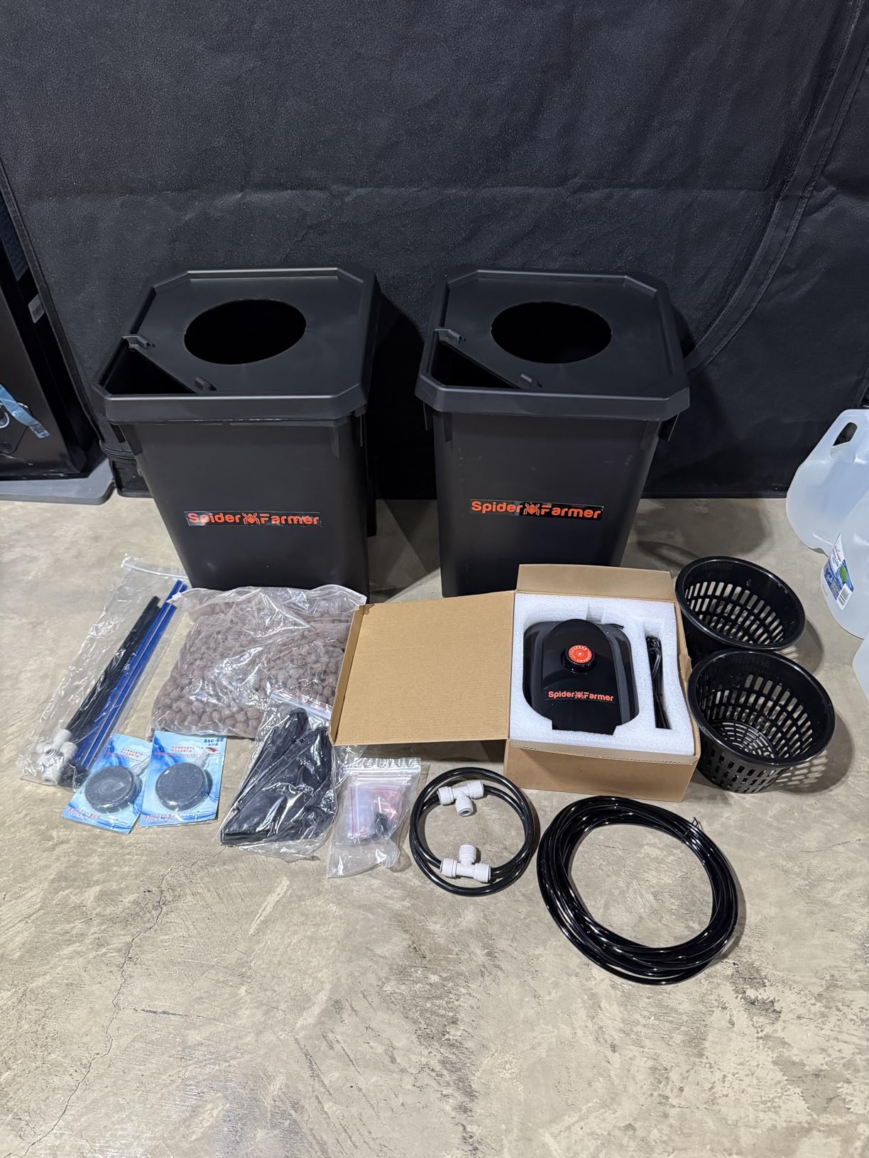 Spider Farmer DWC Hydroponics Growing System Kit 4 Buckets for Indoor Plant | 7-Gallon Deep Water Culture, New Triangular Cover Design, Recirculating Drip Gardening System with Top Drip Kit, 11W Air Pump customer photo 2