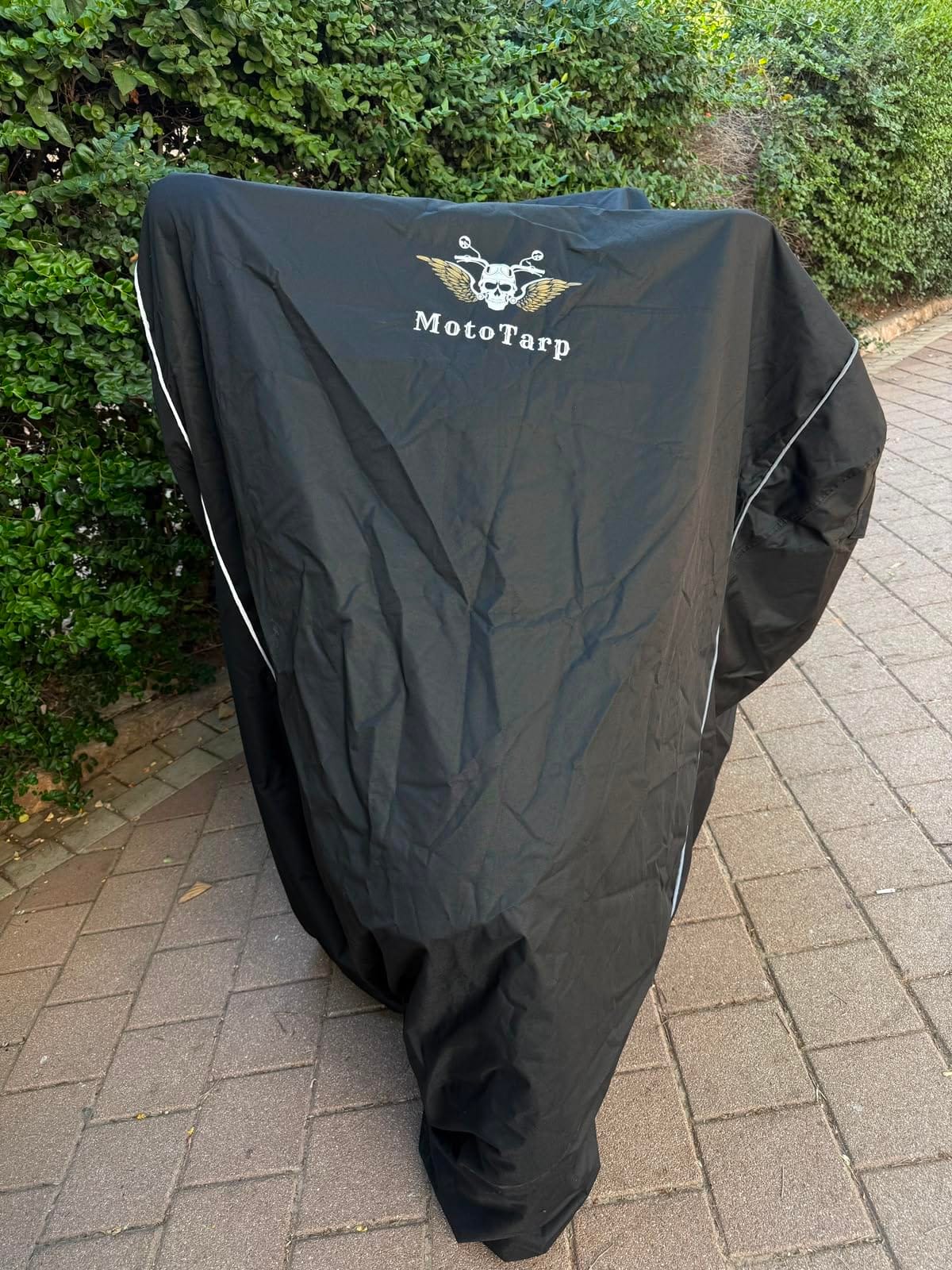600D Heavy-Duty Waterproof Motorcycle Cover for Outdoor Storage - All-Season Weather Protection with Air Vents, Heat-Resistant Fabric, Wheel Lock Slots & Reflective Strips customer photo 2