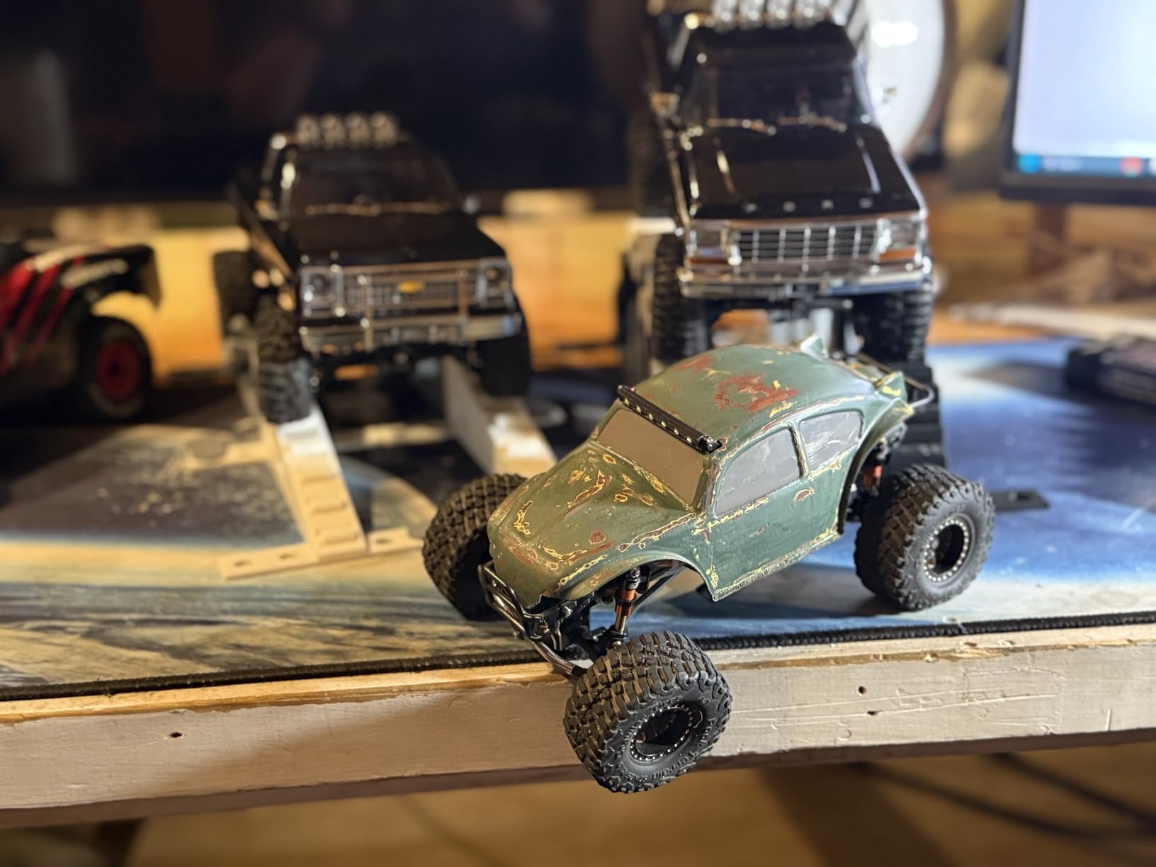 INJORA Carbon Fiber Universal LCG Chassis Kit for Axial SCX24 Upgrade customer photo 2
