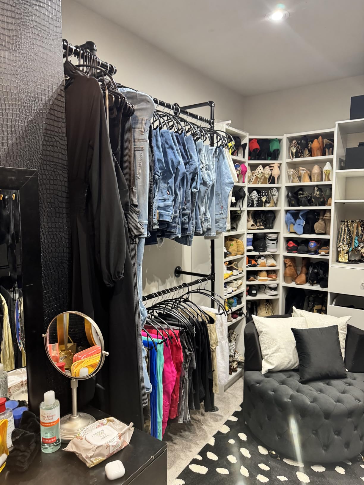 Aheaplus Industrial Pipe Clothing Rack, Reversible 13FT Clothes Rack | Black Heavy Duty Garment Racks for Hanging Clothes, Wall Mounted Closet Wardrobe Rack, Corner L Shaped Walk-in Closet System customer photo 2