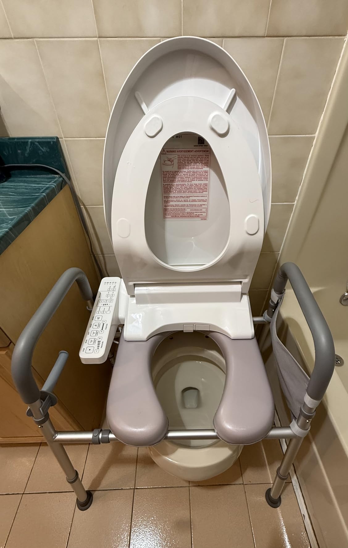 soundfuse Toilet Seat Risers for Seniors with Handles & Cozy Padded Seat customer photo 1