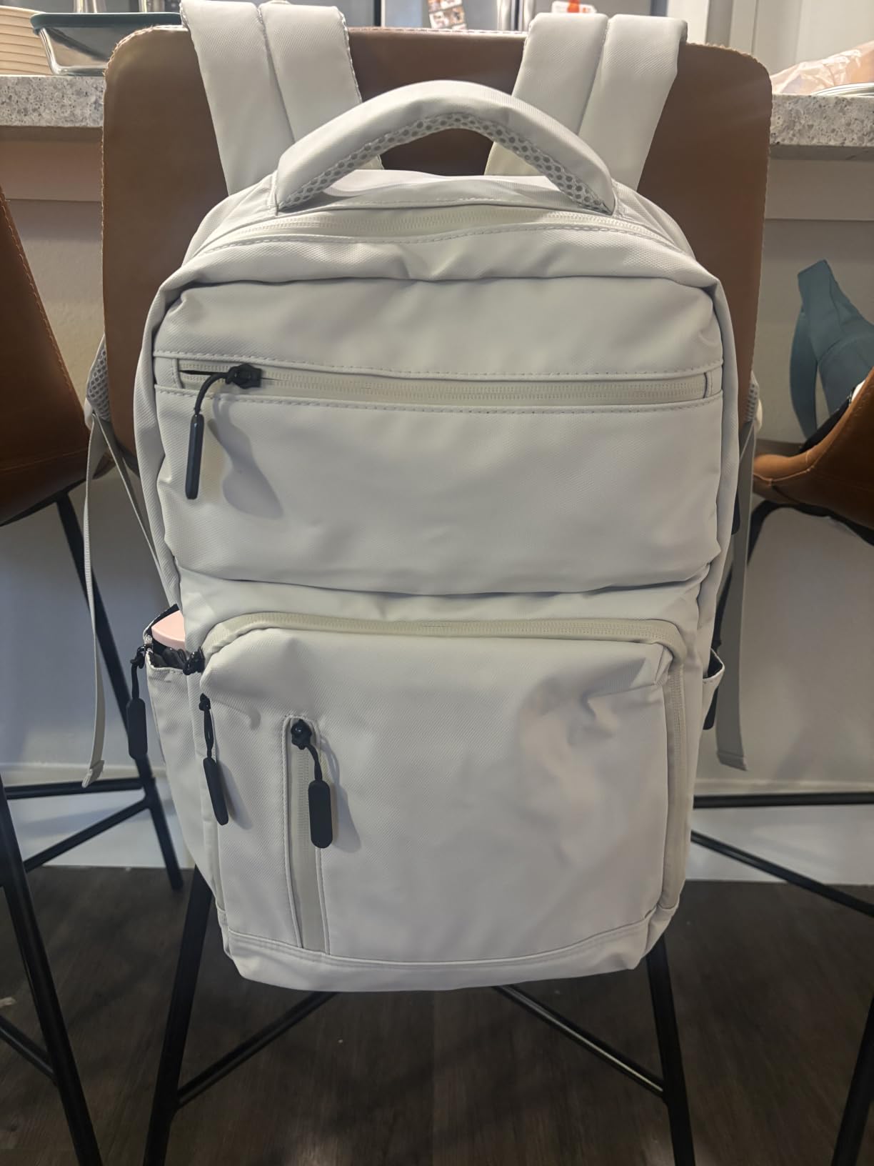 20L 15.6 Inch Laptop Backpack Anti Theft Flight Approved Black customer photo 2