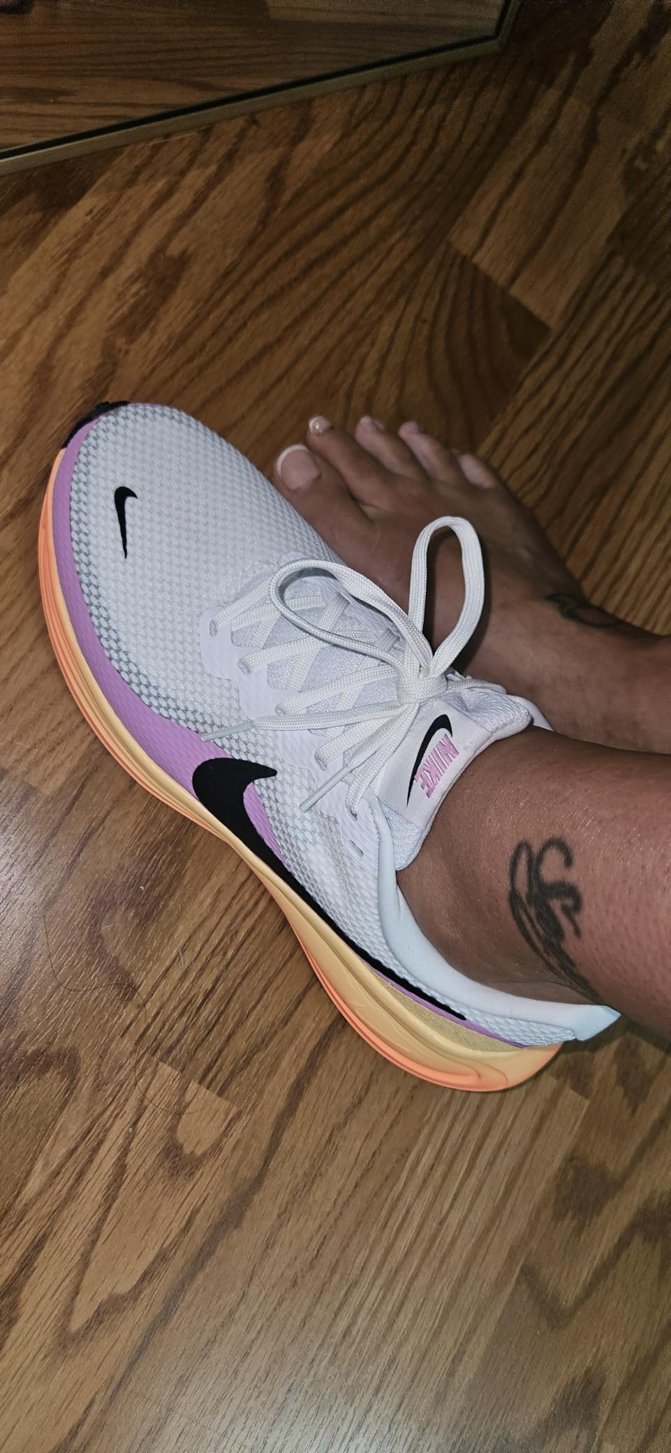 Nike Women's Revolution 8 Road Running Shoes customer photo 2