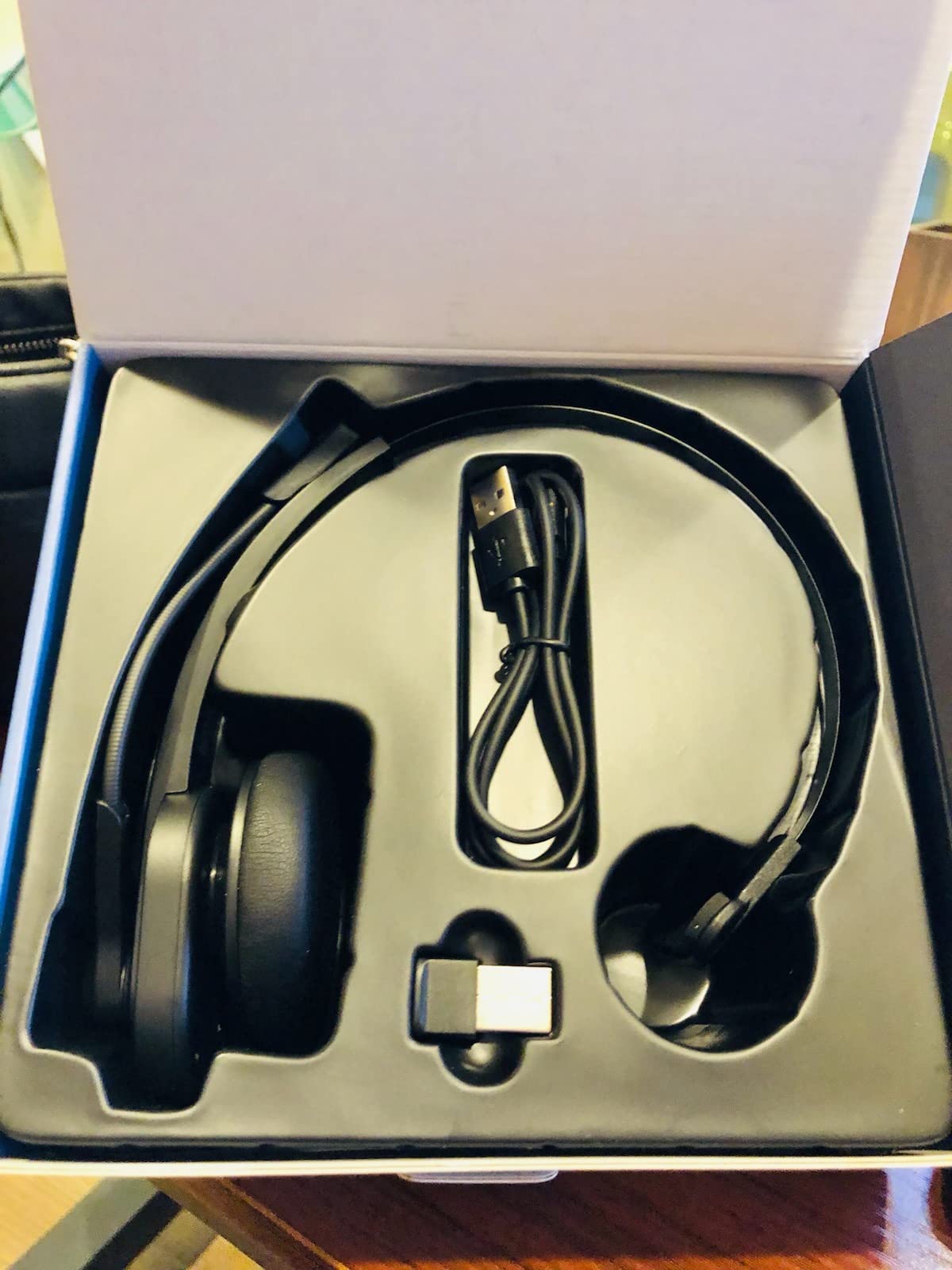 Sarevile Bluetooth Headset with USB Dongle for Computer, Single-Ear Wireless Headset with Noise Cancelling Microphone for Office & Truckers, Bluetooth V5.2 with Mute Button for Work customer photo 1