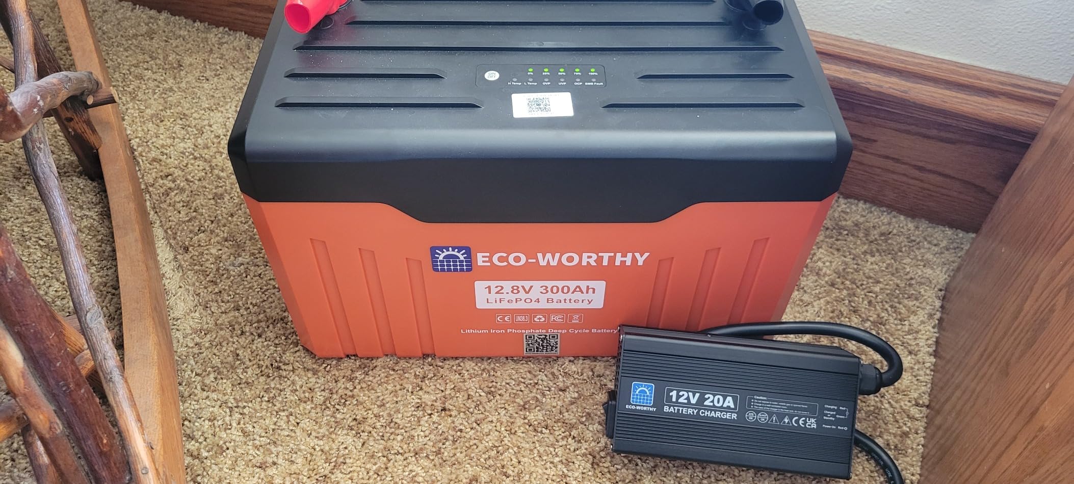 ECO-WORTHY 12V 314AH ​LiFePO4 Lithium Battery Bluetooth with SOC LEDs, Low Temp Protection, 4019WH, 200A BMS Up to 15000 Deep Cycle for Off-Grid, RV, Solar Power System, HomeBackup customer photo 2