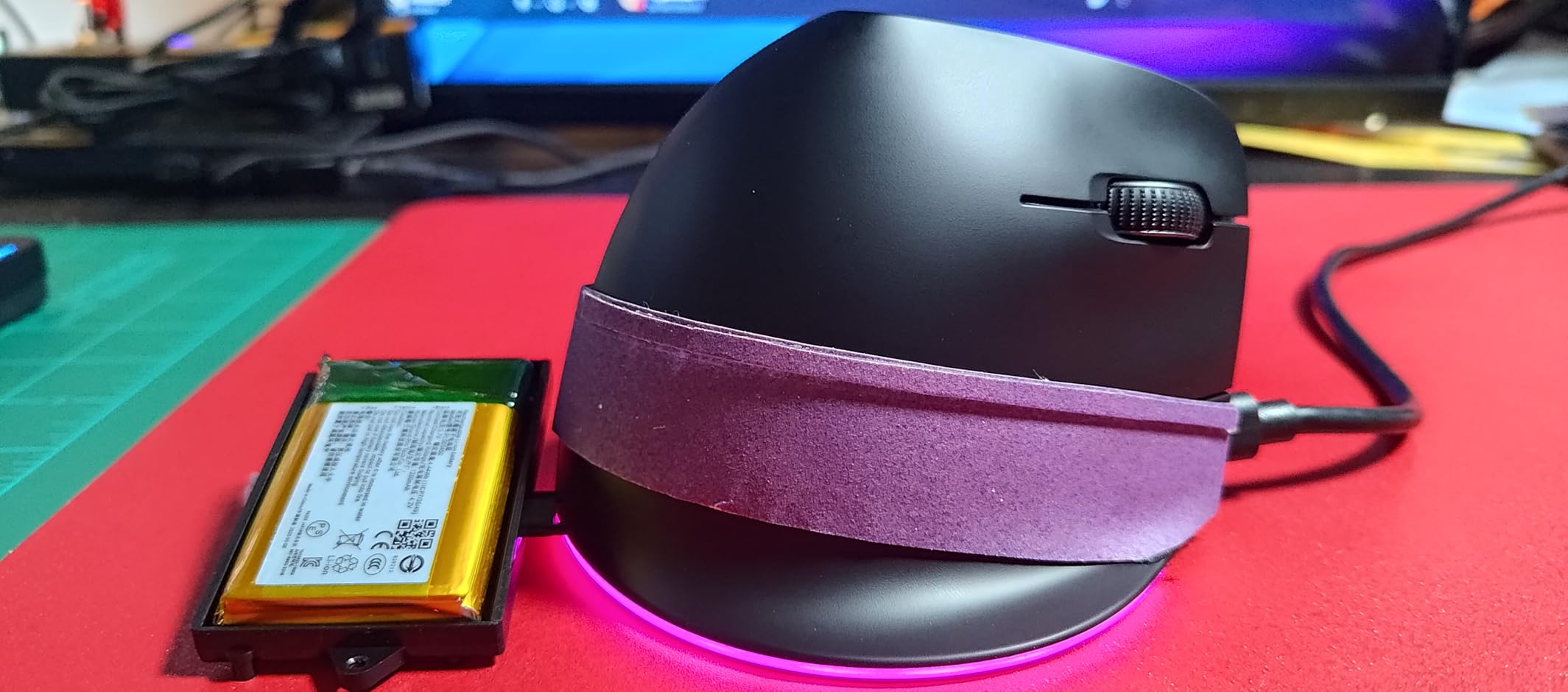 Razer Pro Click V2 Vertical Wireless Mouse, 6 Button Ergonomic Design customer photo 1