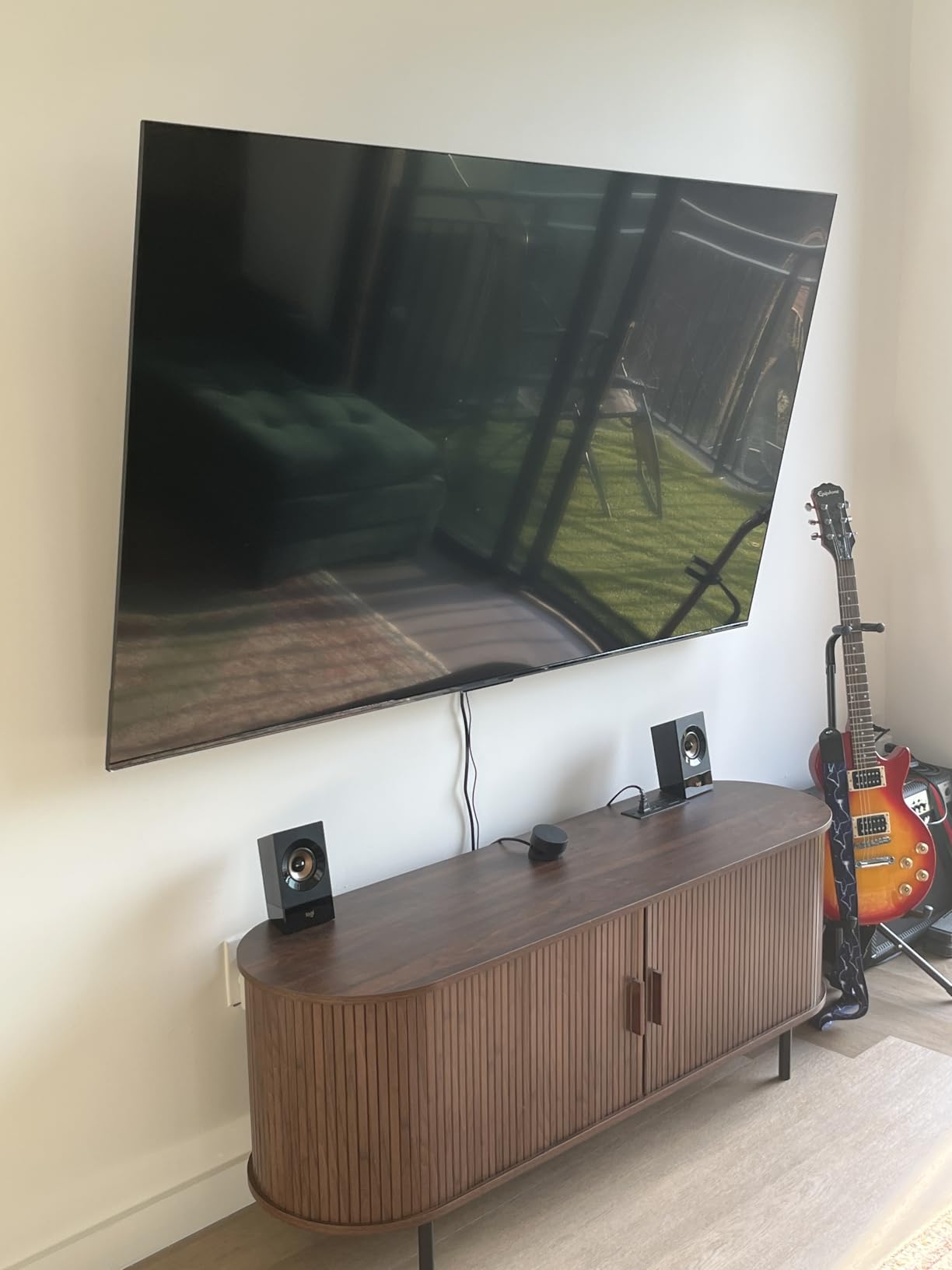 INSIGNIA 65-inch Class QF Series LED 4K UHD QLED Smart Fire TV with Alexa Voice Remote (NS65-UQFL26) customer photo 2
