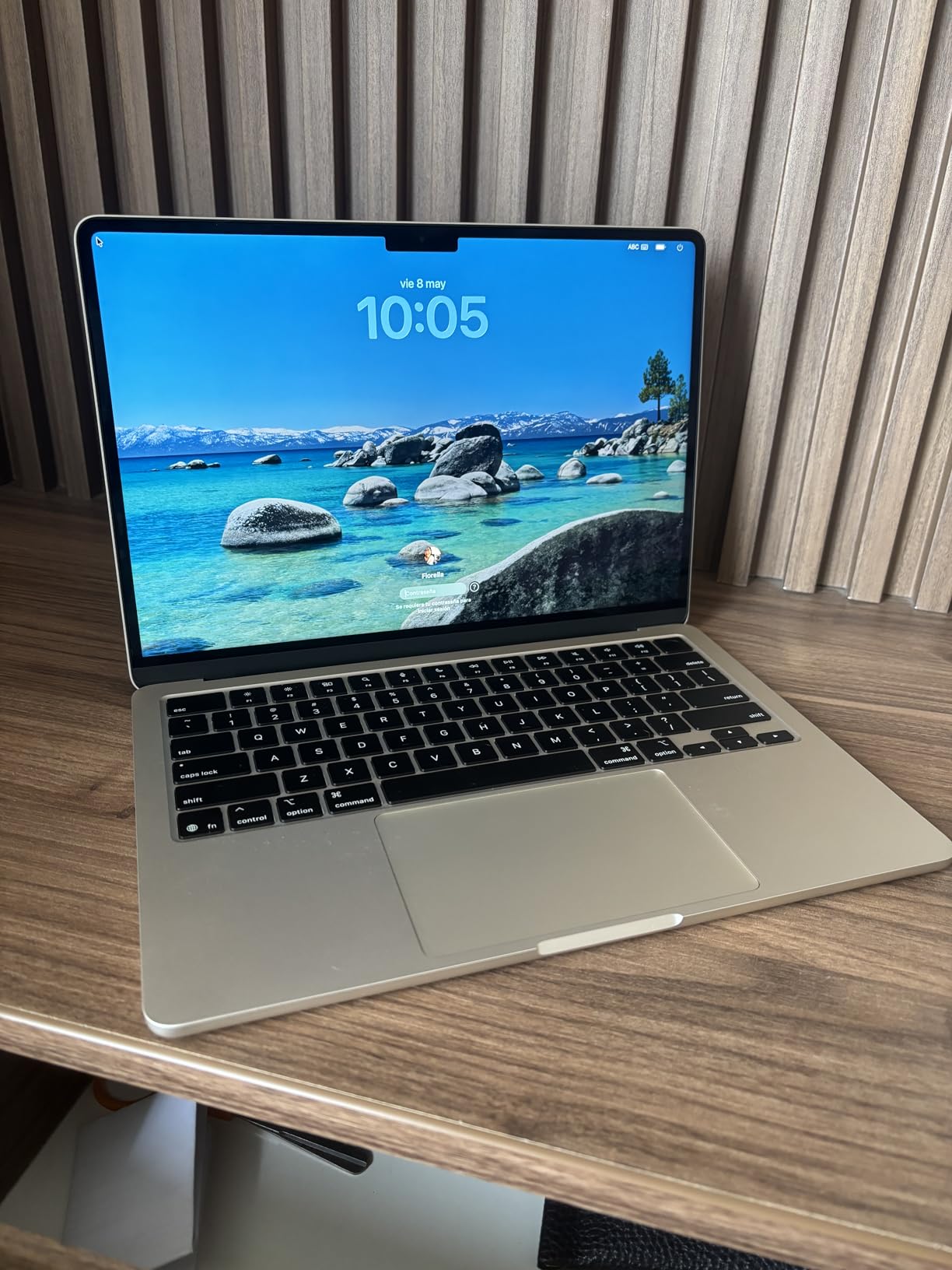 Apple 2025 MacBook Air 13-inch Laptop with M4 chip: Built for Apple Intelligence, 13.6-inch Liquid Retina Display, 16GB Unified Memory, 512GB SSD Storage, 12MP Center Stage Camera, Touch ID; Sky Blue customer photo 2